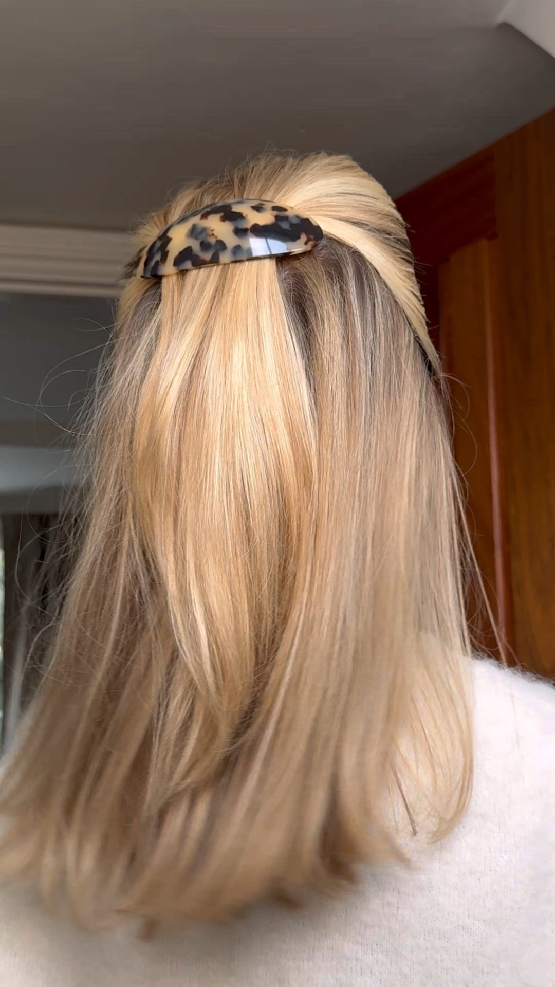 Styling my hair with the barrette hair accessorie 

#LTKbeauty #LTKstyletip #LTKuk