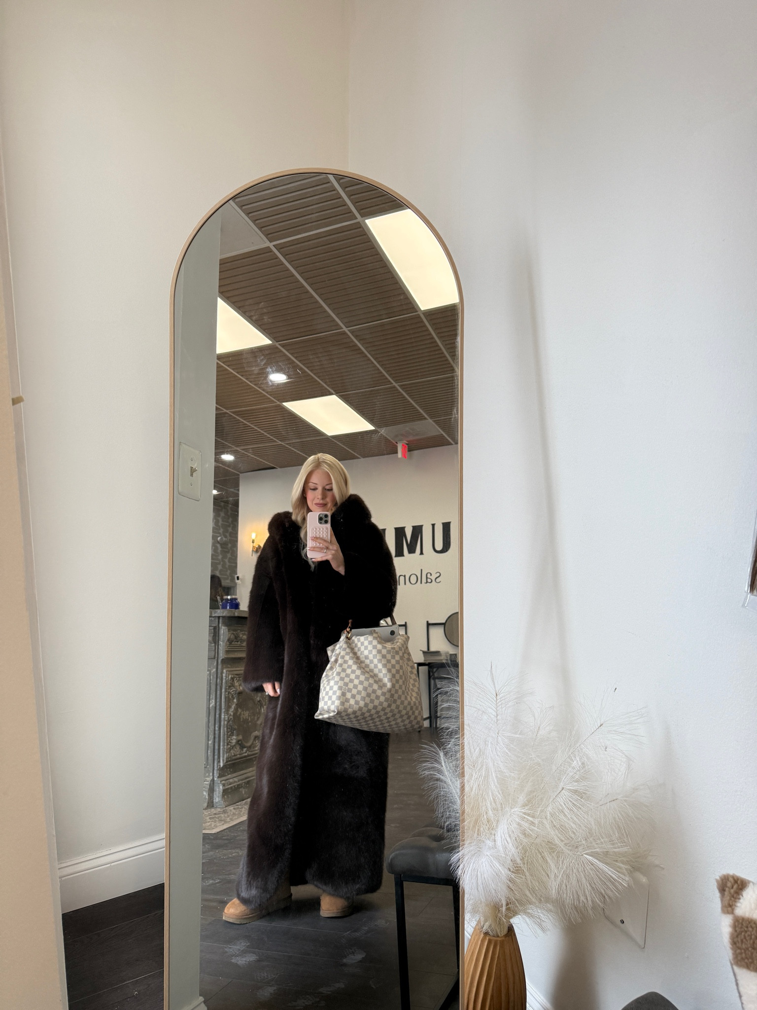 This faux fur jacket from Revolve is becoming my winter in Washington personality 🧸🤎☕️

#LTKStyleTip