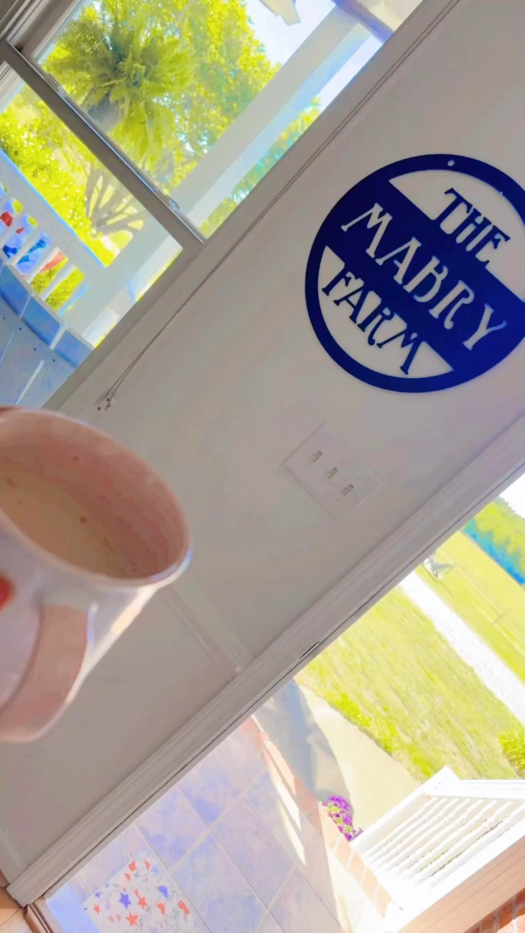 Good morning and happy friYAY, y’all!!