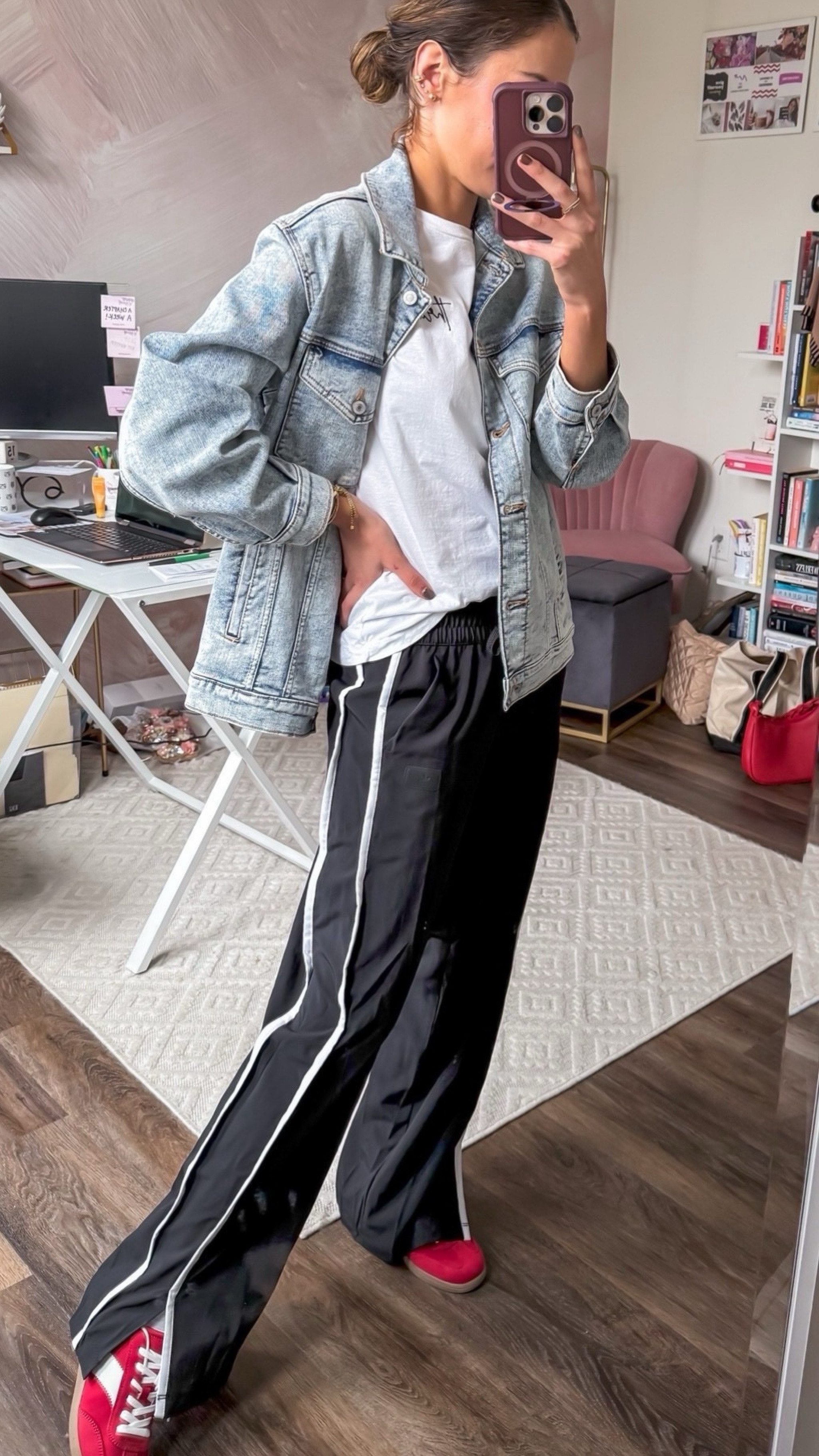 Target track pants - $35! 

Fall outfit // oversized jean jacket // red sneakers // target fashion 

#LTKFindsUnder50 #LTKActive #LTKStyleTip