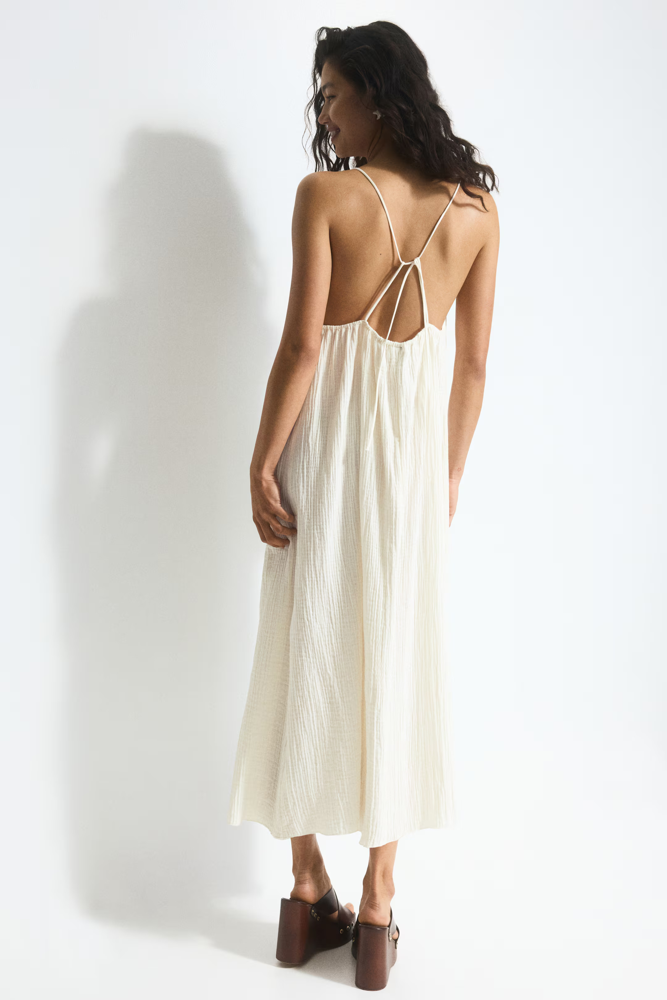 Tie-detail maxi dress | H&M (UK, MY, IN, SG, PH, TW, HK)