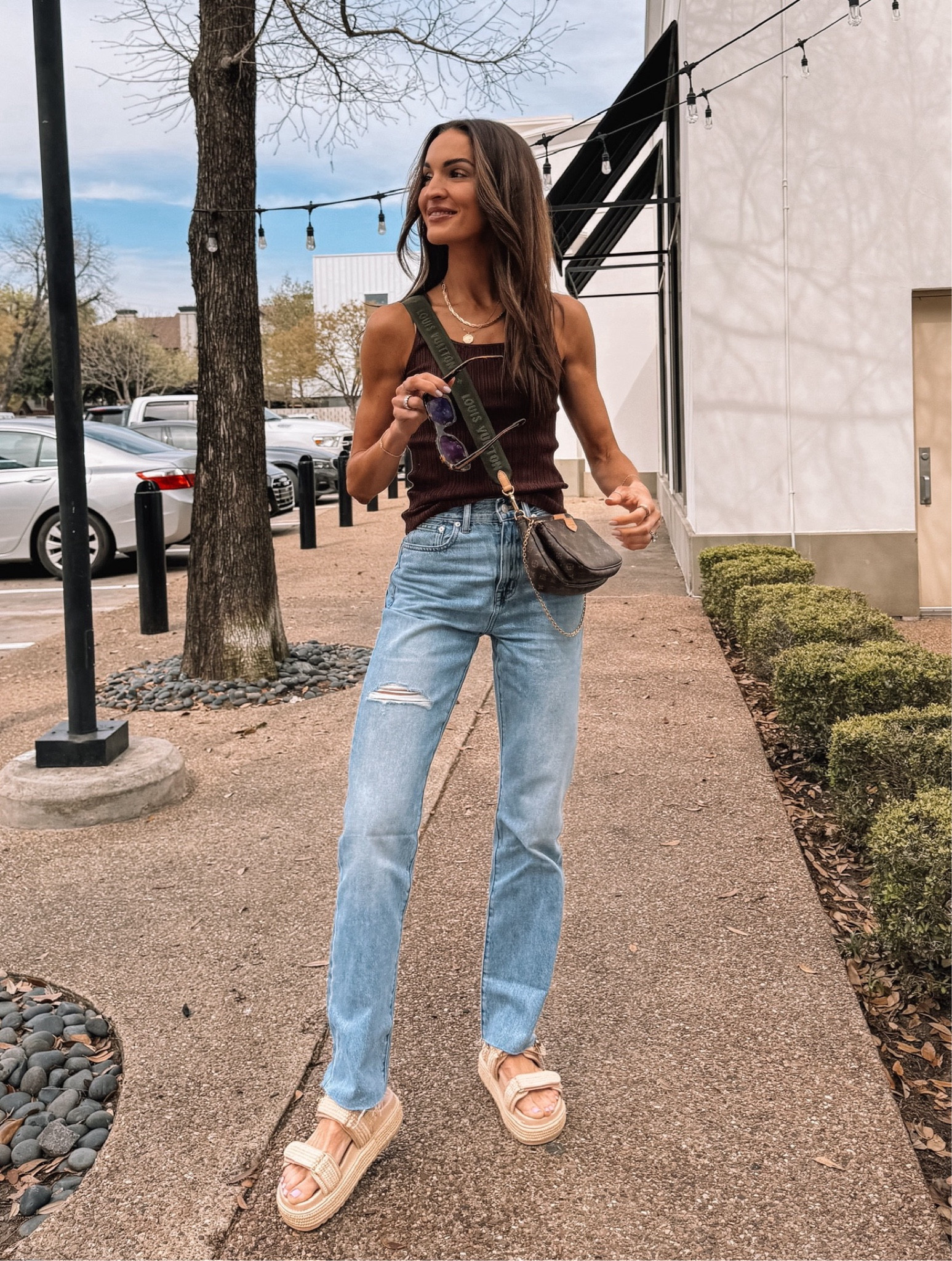 cutie knit tank on sale for $20! 🫶🏻 such a good wardrobe staple with the most flattering fit! 💗


#sale #madewellsale #summeroutfit #denim #sandals #bumbag

#LTKStyleTip #LTKSaleAlert #LTKFindsUnder50