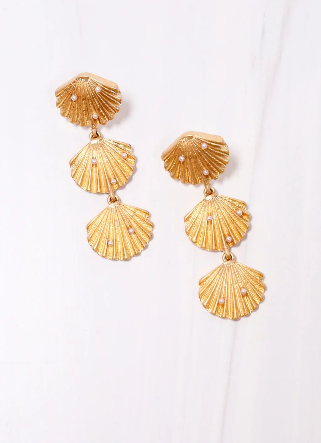 Hilton Head Seashell Earring GOLD | Caroline Hill