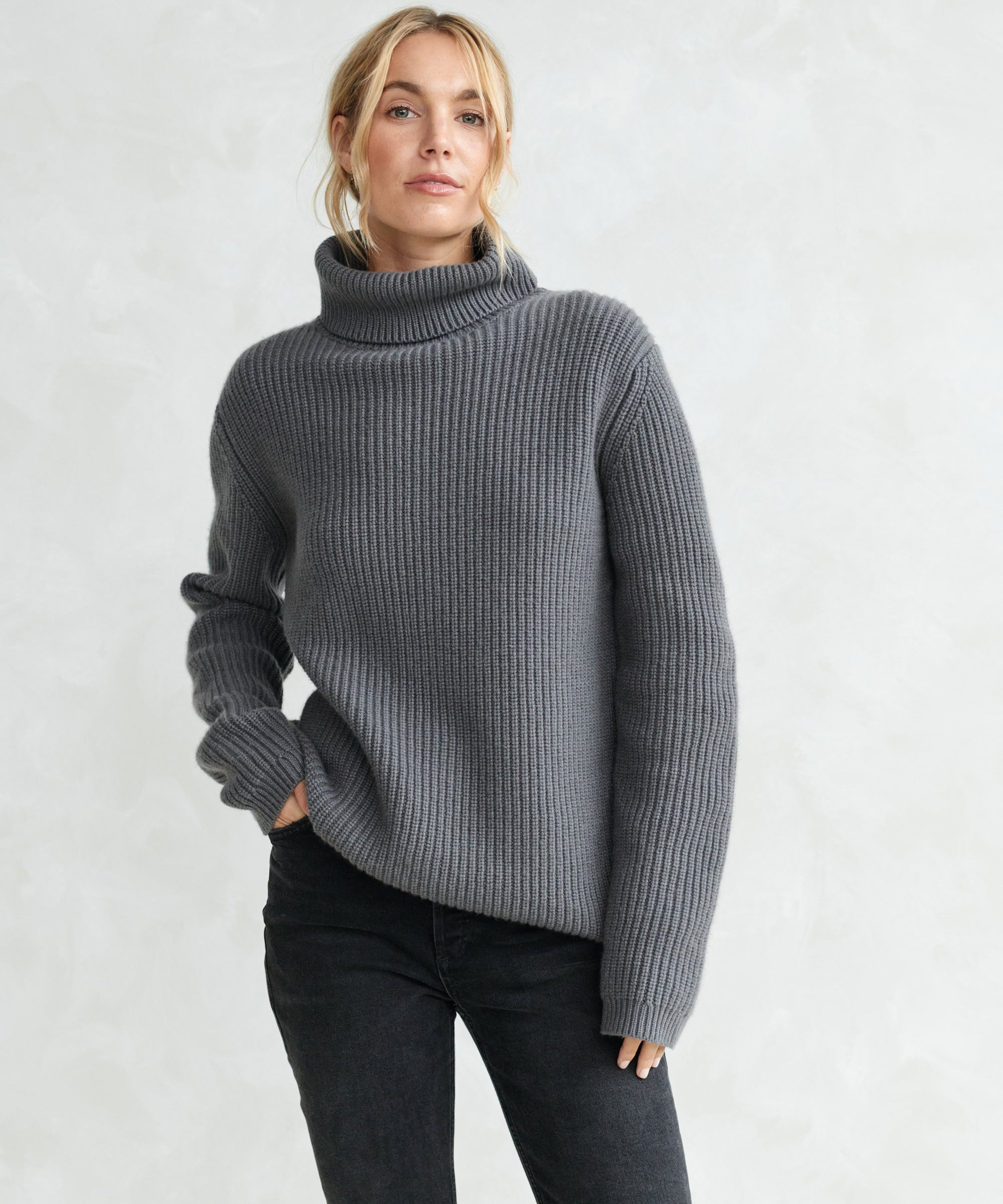 Cashmere Turtleneck | Jenni Kayne