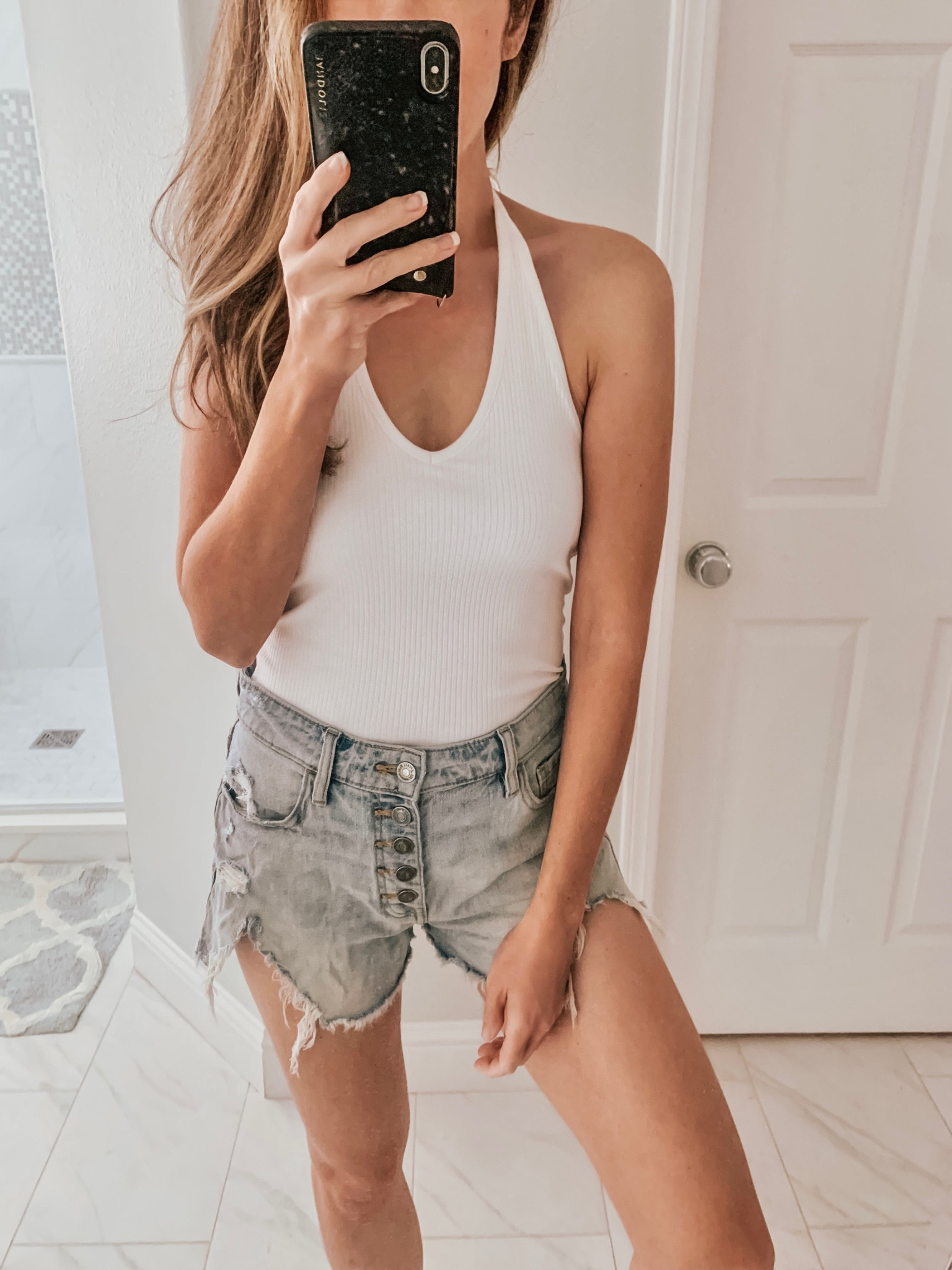 My white halter top is 40% off today making it around $10! It’s a great basic for spring and summer. It also comes in pink and black. Wearing a size XS 






Festival outfit, concert outfit, ootd, outfit of the day, white ribbed halter top, summer fashion, spring style, affordable fashion, casual tops, casual wear, spring break outfit, beach outfit, denim shorts, high waist denim shorts, y2k vibes  

#LTKFestival #LTKU #LTKsalealert