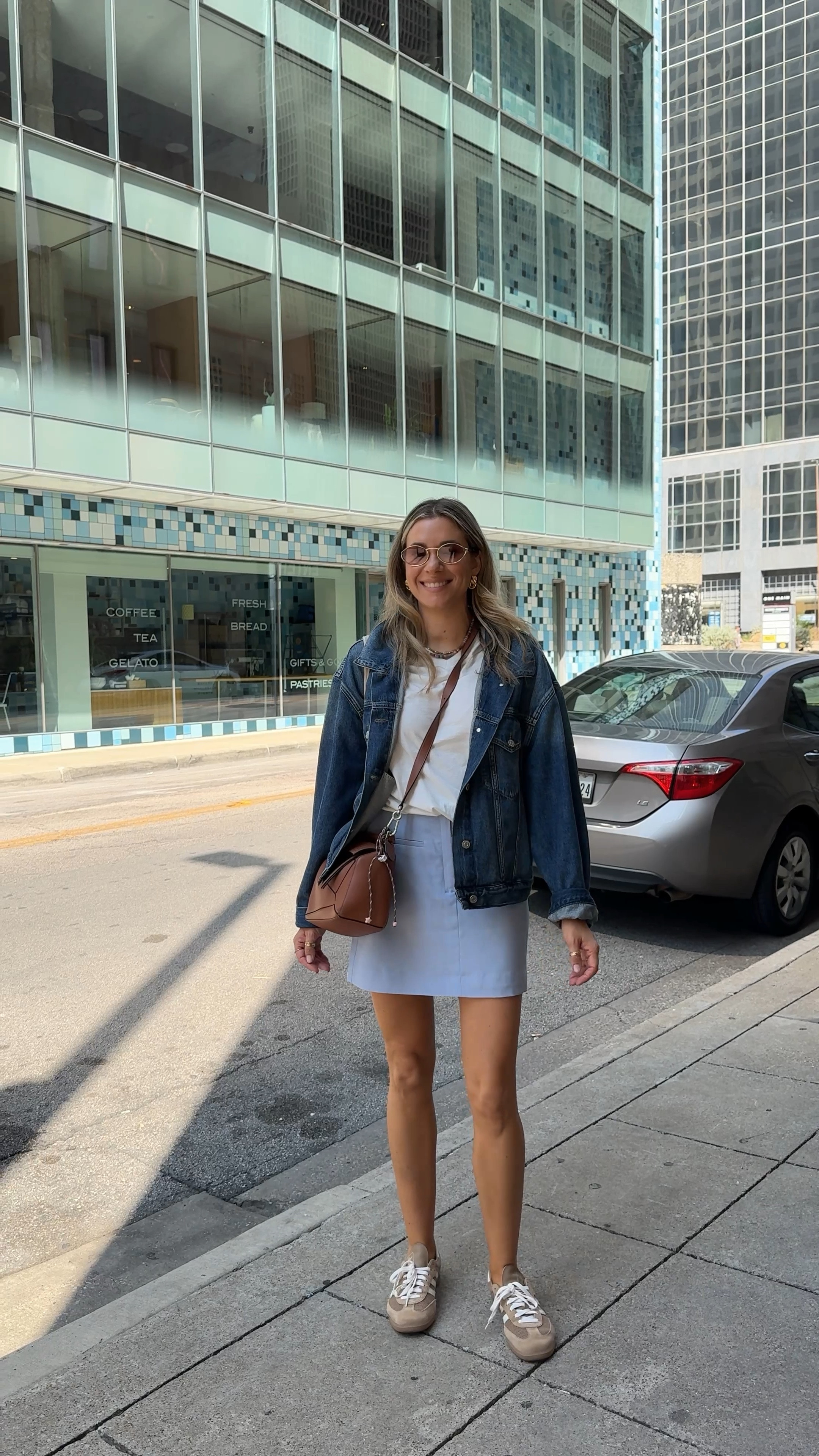 Outfit in Dallas
Size M in the denim jackett
Size 10 in the skirt
Size 10 in the tshirt
Wearing men’s 8.5 shoes

#LTKworkwear #LTKstyletip