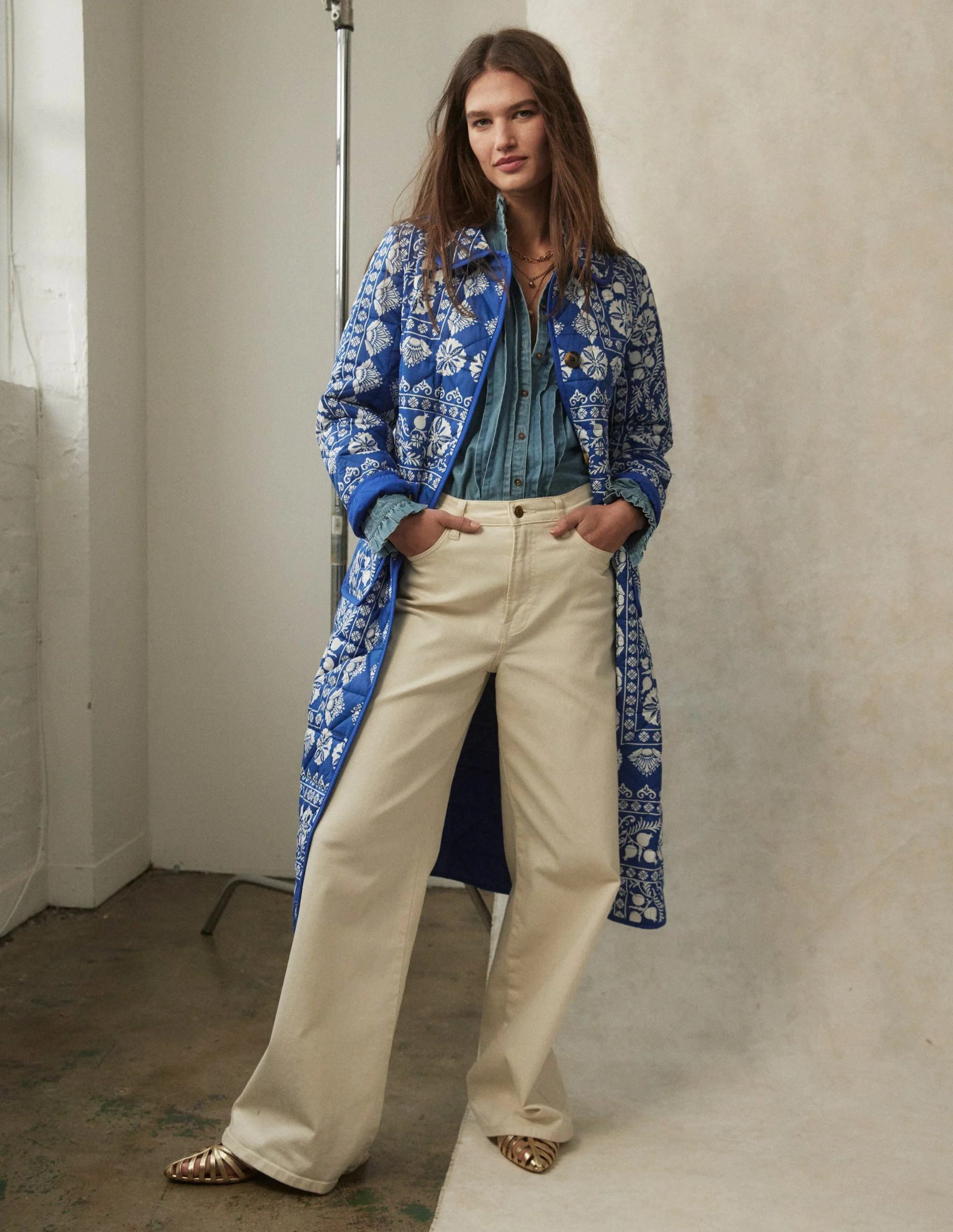 High Rise Wide Leg Jeans-Ecru | Boden UK