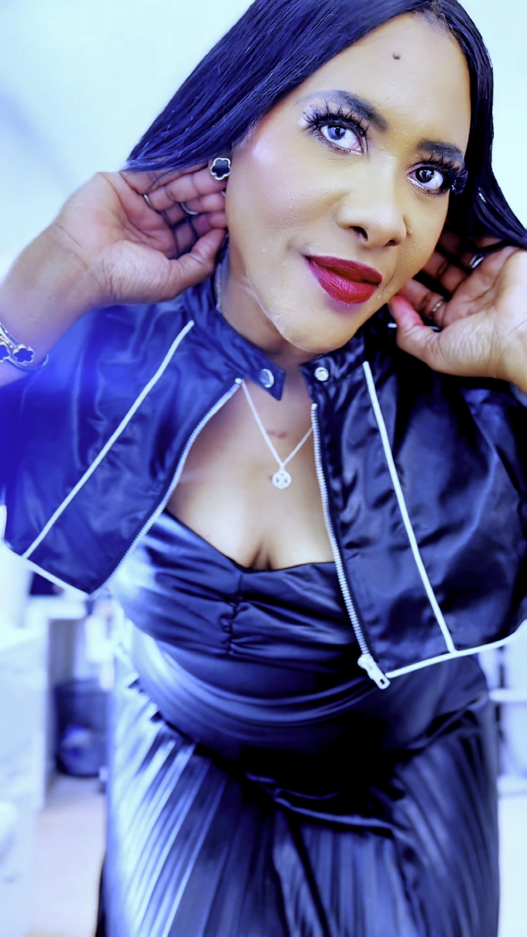 Get ready with me for dinner!  👗

So this strapless leather dress has been in my closet for the past 3 years, i wore it once, but I’ve been waiting to find the perfect vest to match! Guys this bolero crop long sleeve vest is the perfect match! I got so many complements, you would think it’s a set! 

✨ Click on the “Shop  OOTD collage” collections on my LTK to shop.  Follow me @winsometaylorlifestyle for daily shopping trips and styling tips! Seasonal, home, home decor, decor, kitchen, beauty, fashion, winter,  valentines, spring, Easter, summer, fall!  Have an amazing day. xo💋  #paidpartnership #ootd #fashion #grwm #wiw #wiwt #fallfashion #réel #tiktoker #over50 #over40 #menopause 

#LTKWorkwear #LTKVideo #LTKStyleTip