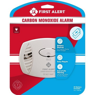 First Alert CO605 Plug-in Carbon Monoxide Detector with Battery Backup: 9-Volt Alkaline, No Hardwired Installation Needed | Target