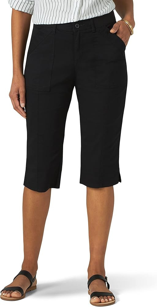 Lee Women's Ultra Lux Comfort with Flex-to-Go Utility Skimmer Capri Pant | Amazon (US)