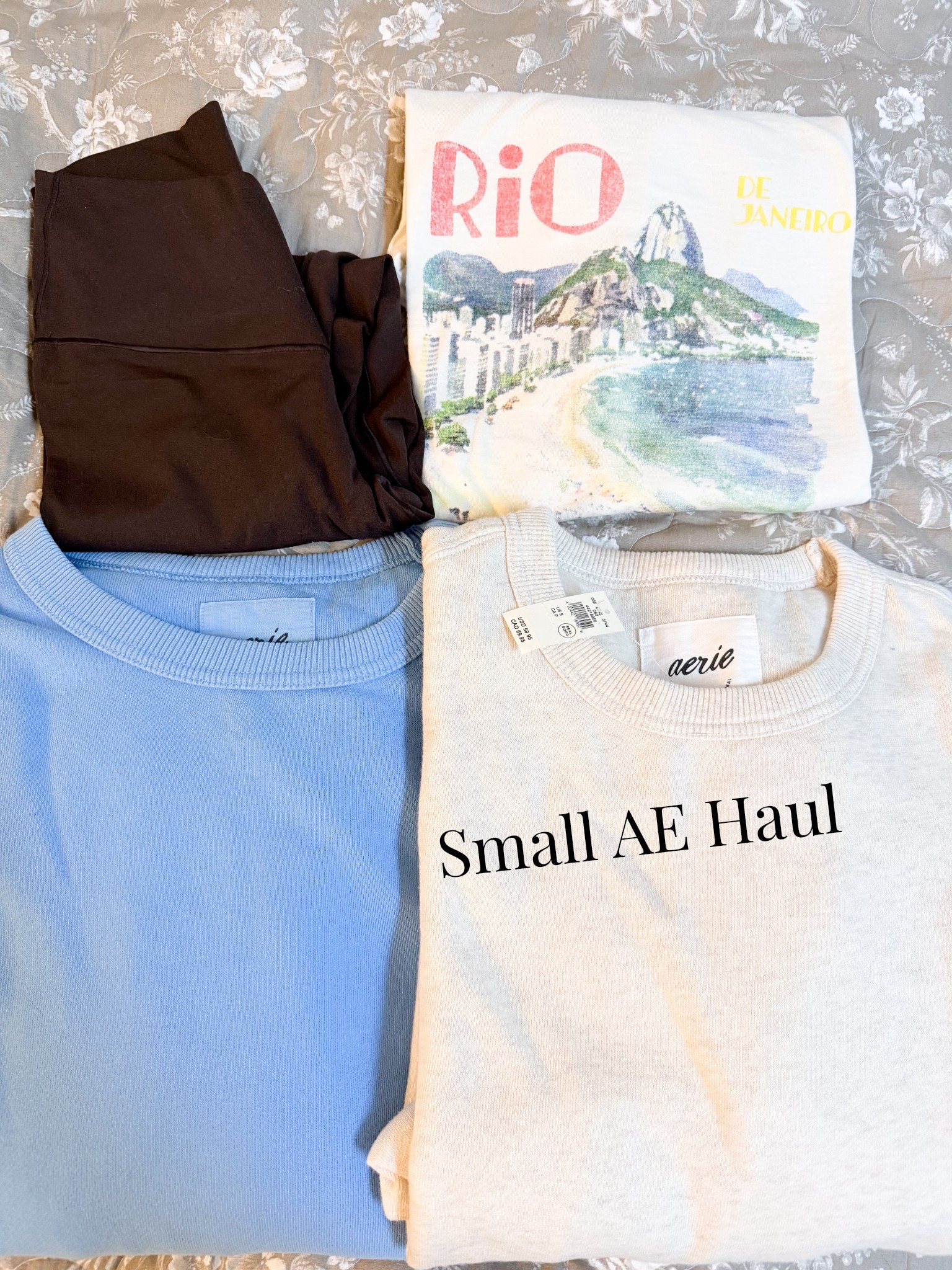 Another AE Haul 🙈
Sweatshirts are oversized. I’m 5’1 176lbs and bought small tops. Medium T shirt and medium in leggings  