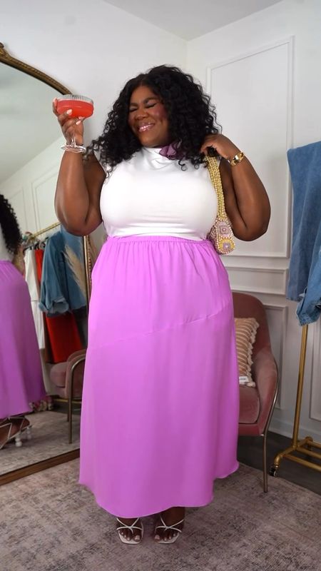 It’s giving Carrie Bradshaw✨ Seriously this look is iconic. That purple, I mean come on! I’m obsessed 🤍

Wearing XXL

plus size fashion, spring dresses, wedding guest dress, graduation dress, summer outfit inspo, style guide, plus size fashion, sale alert

#LTKFindsUnder50 #LTKPlusSize #LTKFindsUnder100