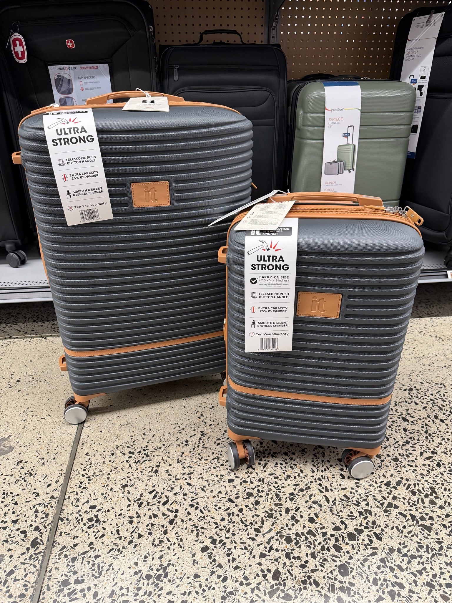 Walmart suitcases, choose from checked or carry-on size. These are so good looking and get great reviews. Also comes in cream. #walmartfind