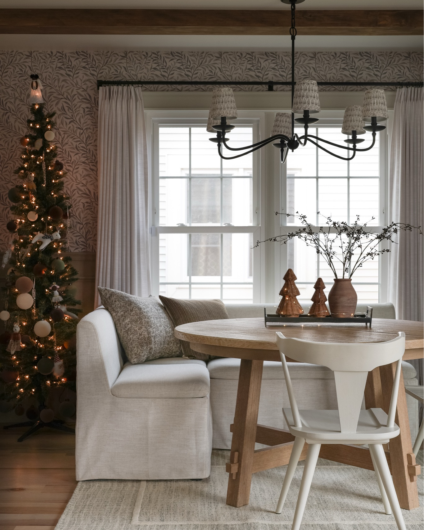 Christmas decor, Christmas home decor, Christmas dining room, pottery barn, home goods, castlery furniture, banquette bench, storage bench, round dining table 

#LTKHome #LTKFindsUnder100 #LTKHoliday