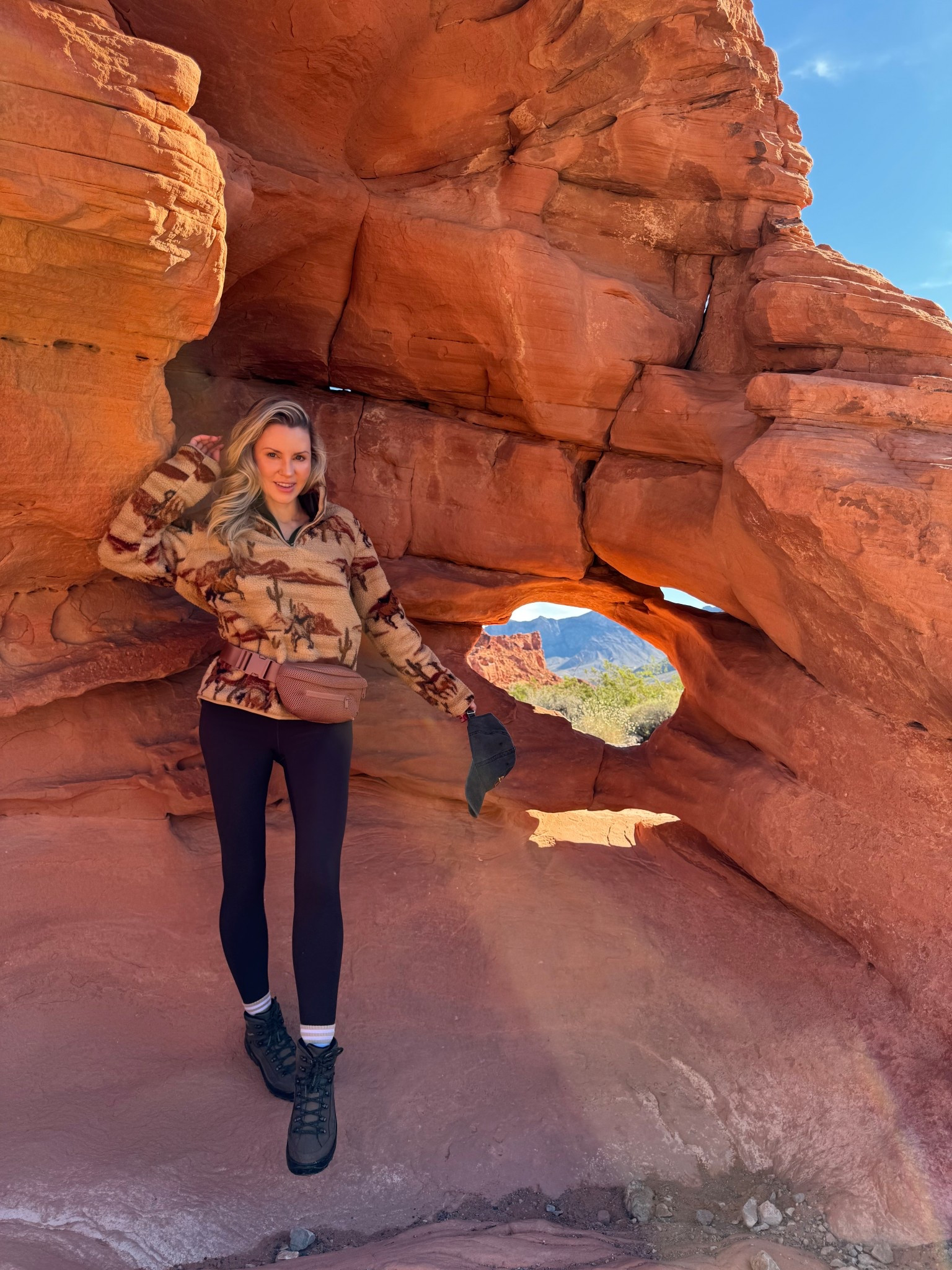 Activewear, quarter zip Sherpa pull over, brown leggings, belt bag, hiking outfitt

#LTKFindsUnder50 #LTKootd #LTKActive