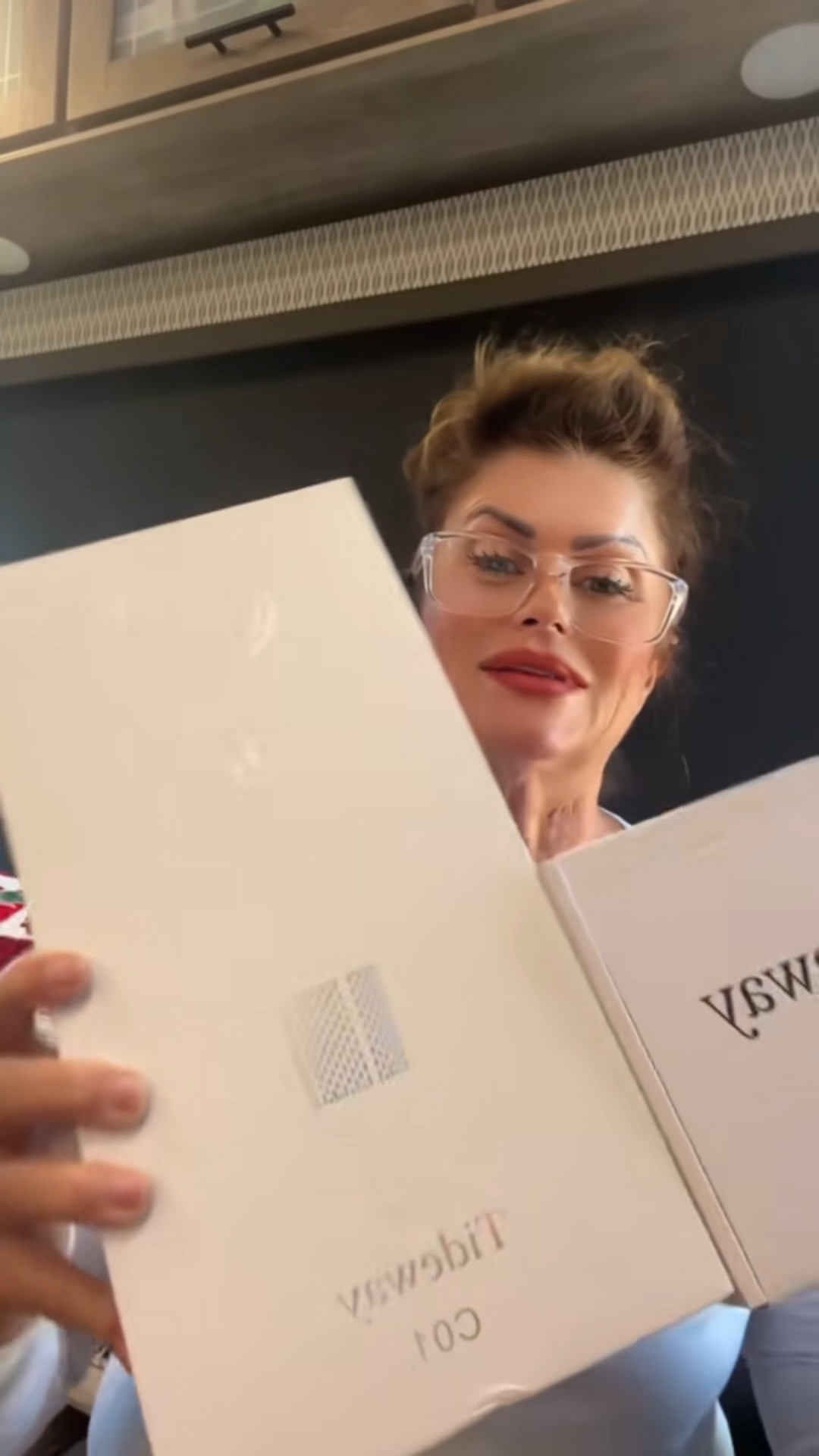 Tideway blow dryer is amazing. Check it out. ￼

#LTKBeauty #LTKmorningroutine #LTKdayinmylife