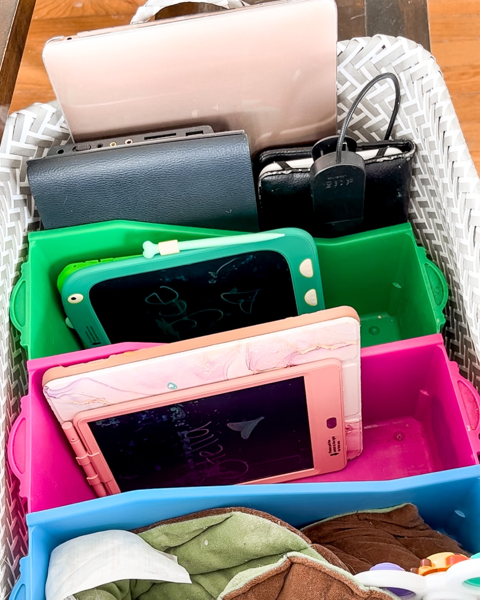 Thursdays thing: spring break road trip activities-TECHNOLOGY 