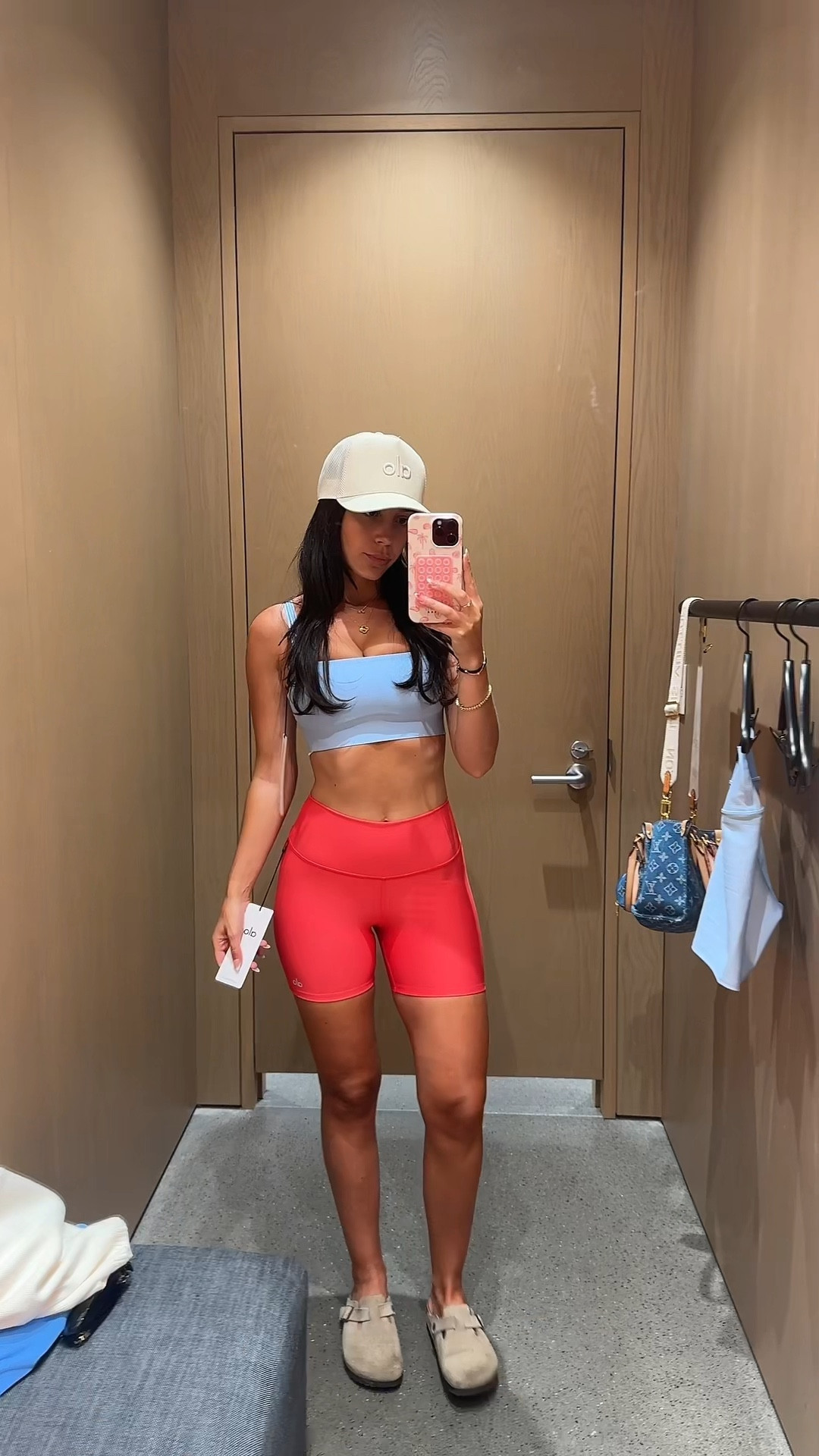 Alo Yoga try on haul

#LTKStyleTip #LTKU #LTKActive