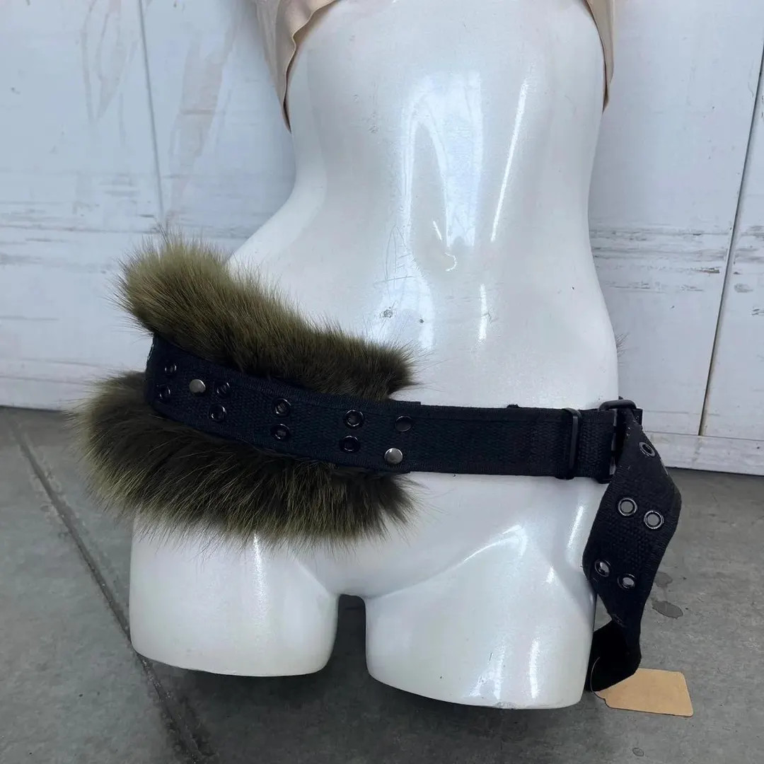 Faux fur belt (deep olive tone) | Etsy (US)