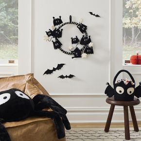 Ed Emberley Bat Wreath | West Elm (US)