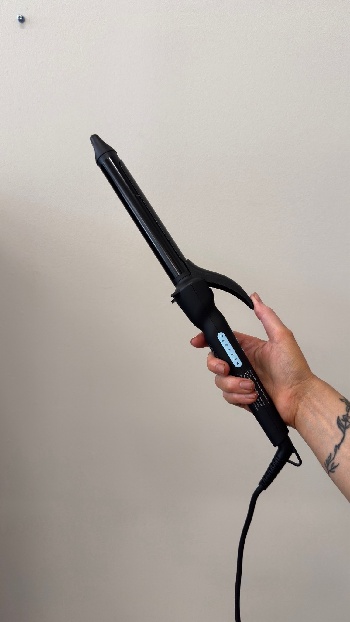 Curling iron snag 

#bioionic #extralomgcurlingiron #beachwaves #amazonprime #giftsforher

#LTKSaleAlert #LTKStyleTip #LTKBeauty