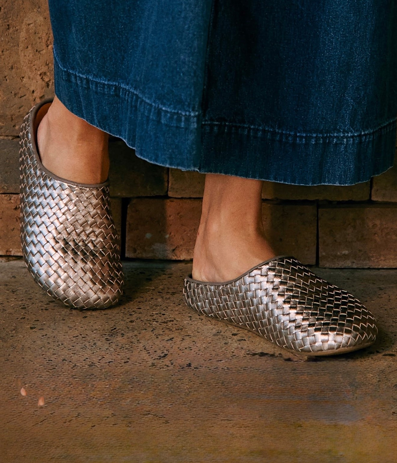 Bolinas Woven Clog

Effortless, comfortable and responsibly sourced, these classic clogs are a year-round essential. The soft handwoven leather upper rests on a smooth footbed with a wraparound design that’s easy to slip on. You’ll love them for all-day wear, whether you’re staying in or heading out.

#LTKWorkwear #LTKSeasonal #LTKTravel