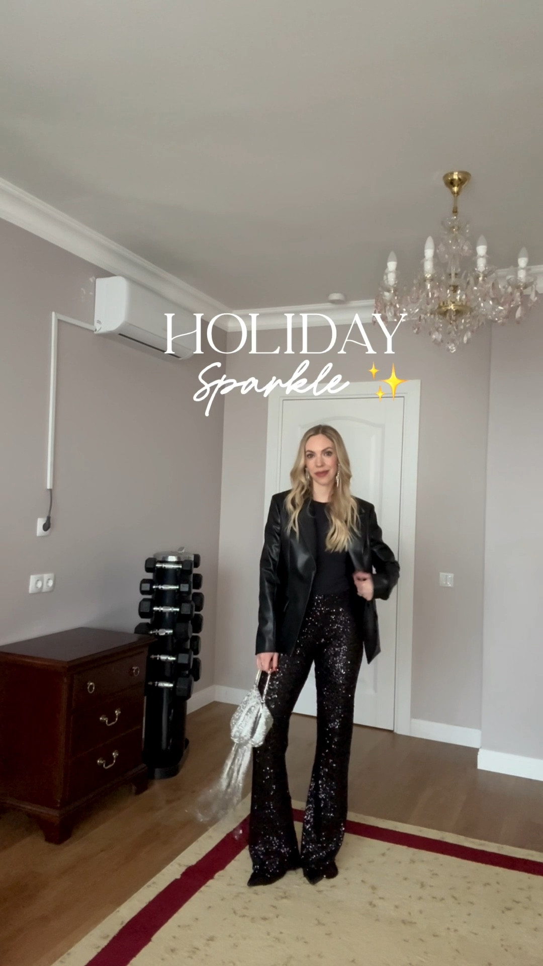 Sequin and sparkly outfits for holiday parties and New Year’s Eve 

#LTKFindsUnder100 #LTKSaleAlert #LTKHoliday