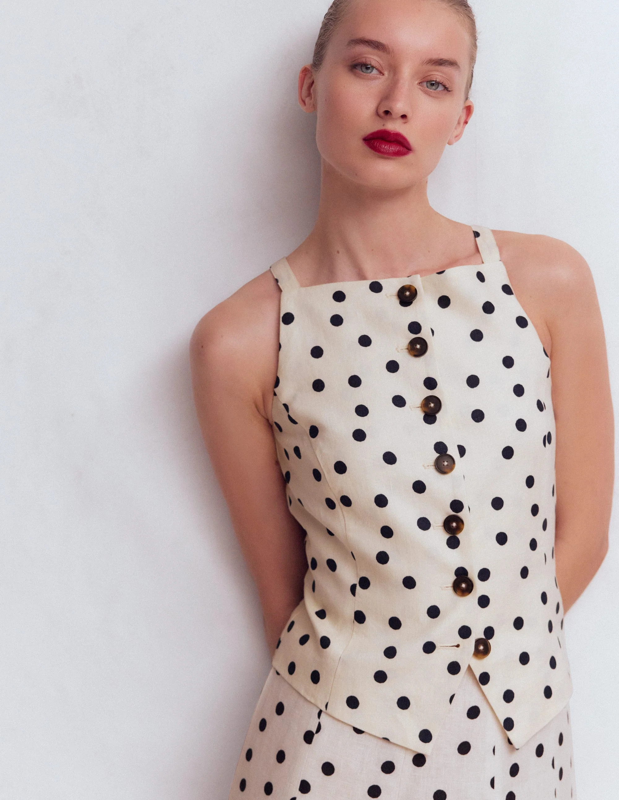 Kensington Linen Shorts-Ivory, Painted Dot | Boden UK