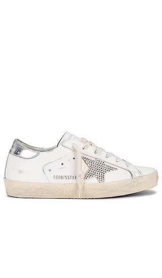 Golden Goose Super Star Sneaker in White Silver & Platinum. Size 36 | Revolve Clothing (Global)