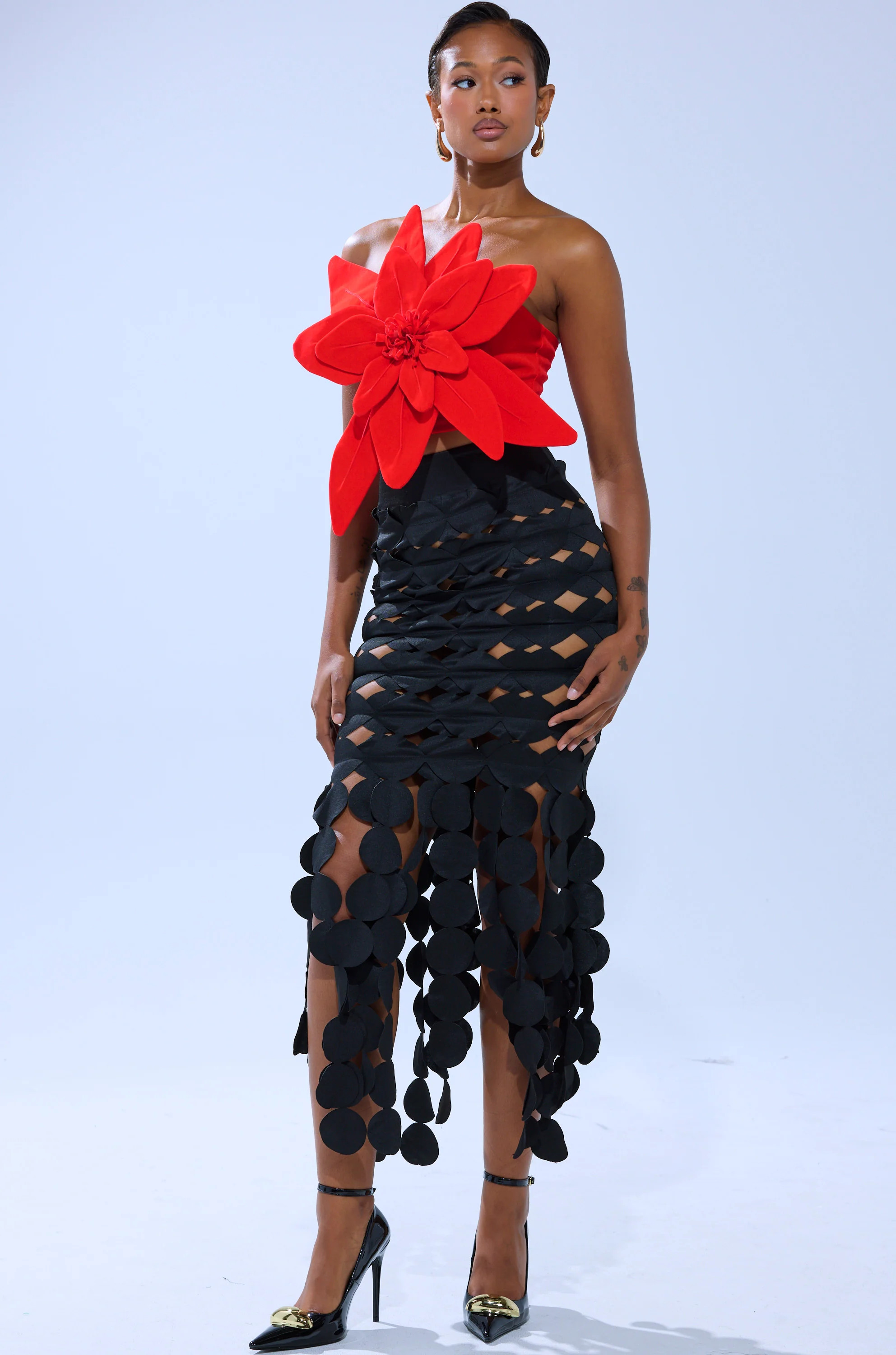 LOOKING FOR ME CIRCLE CUTOUT SKIRT | AKIRA