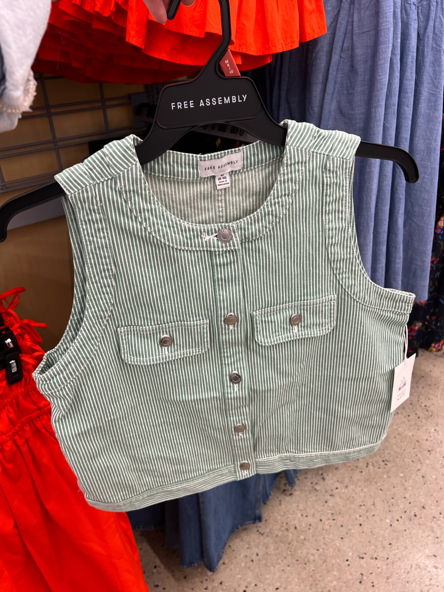 Button front sleeveless denim top (vest) at Walmart, also comes in blue! And matching pants.