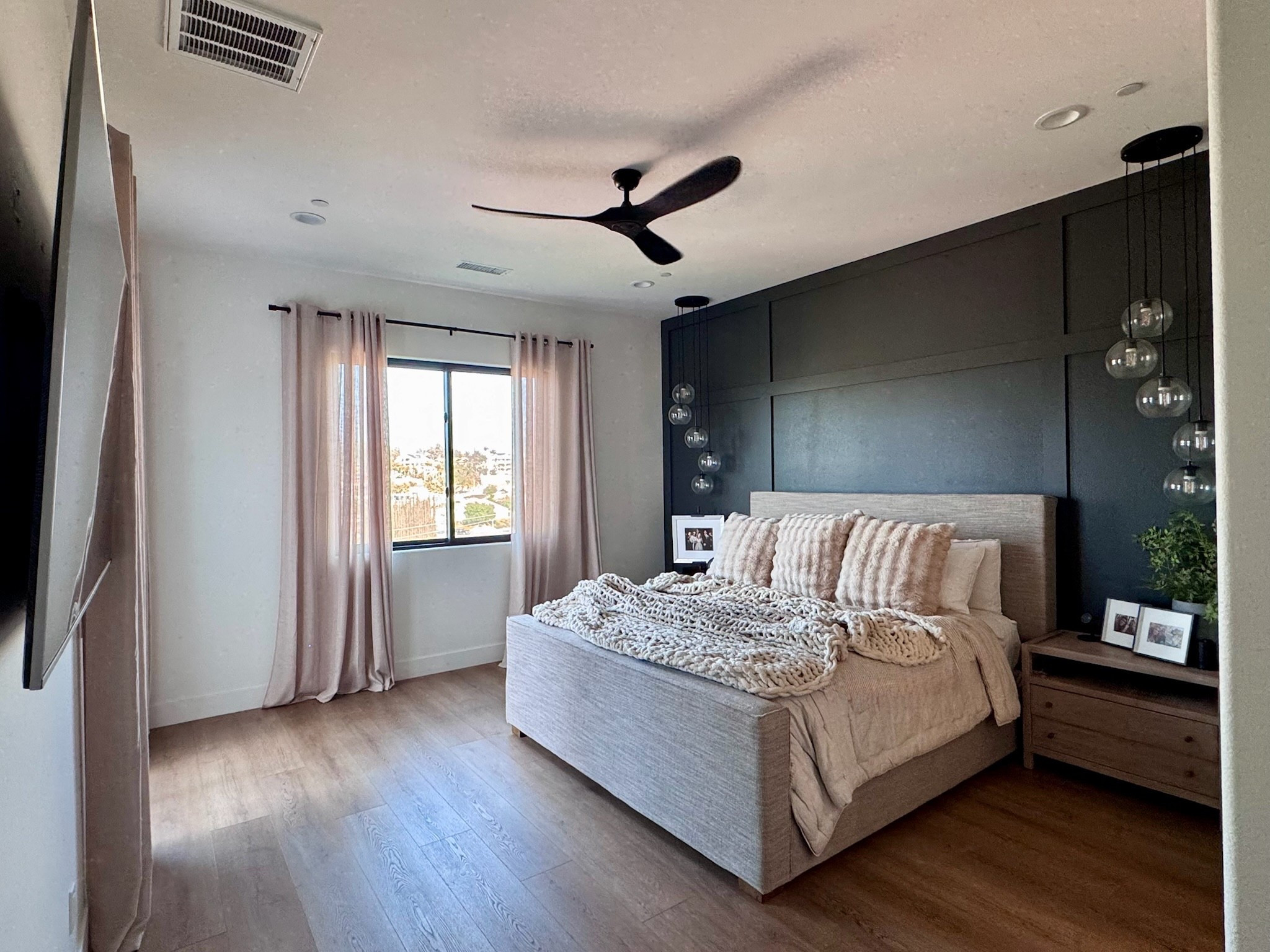 Primary bedroom | comfy bedding | quilt | cooling sheets | pillows | lighting | nightstands 

#LTKdayinmylife #LTKHome #LTKmorningroutine