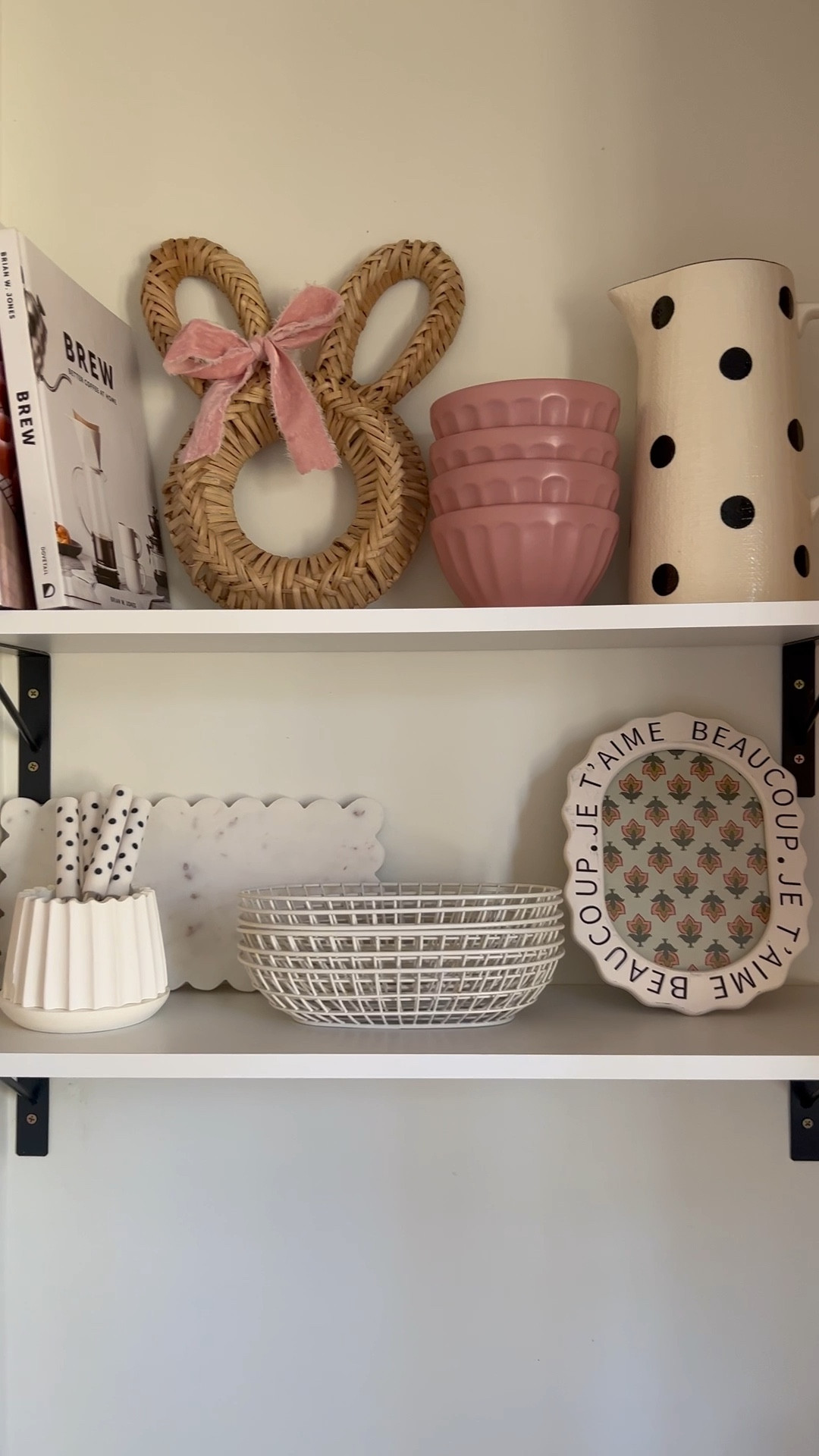 Easter kitchen shelves 🐰

#LTKHome #LTKSeasonal