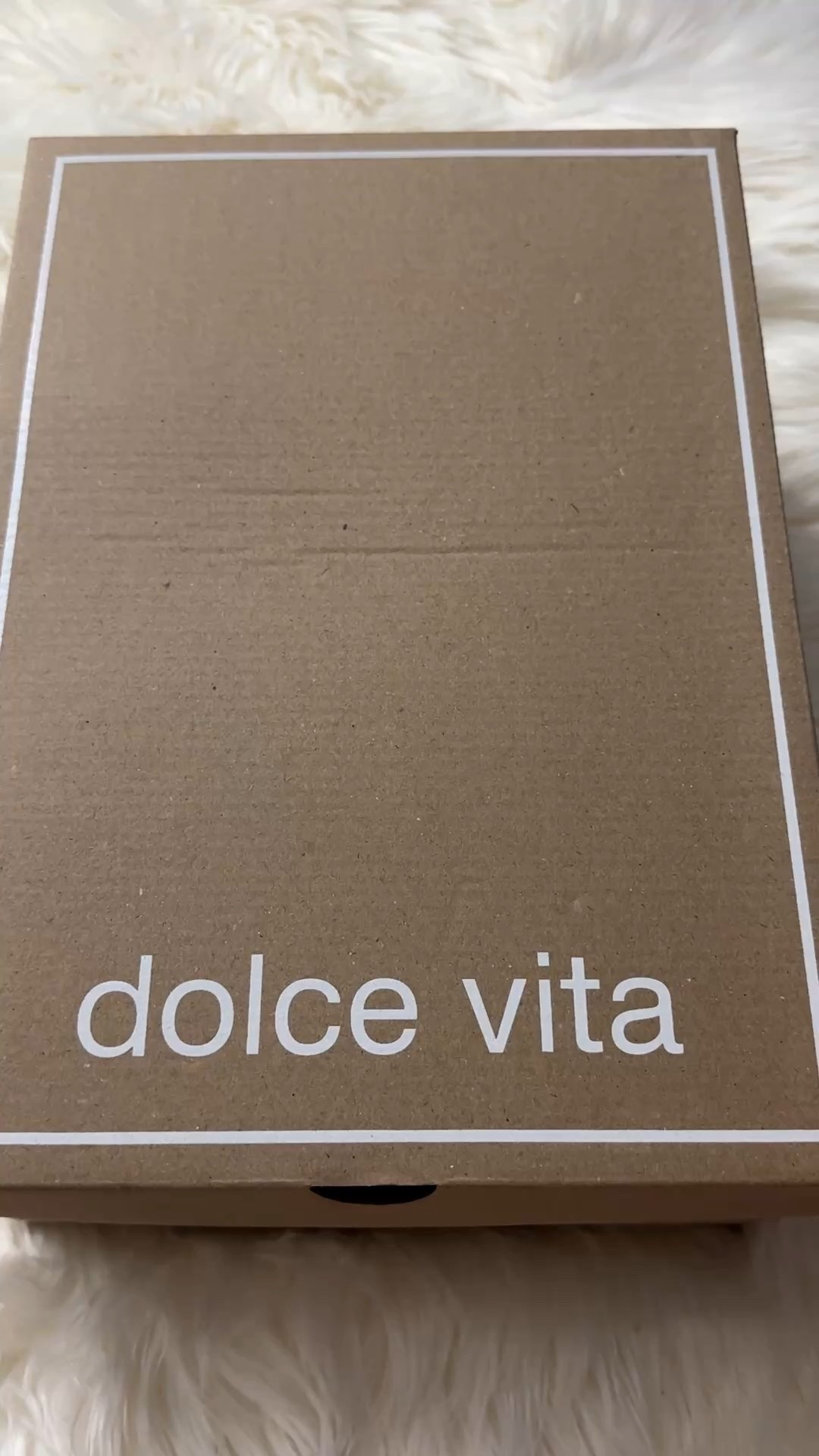 ✨Unboxing my new go-anywhere @dolcevita sandals! The DEBRA is giving modern, elevated, and unstoppable vibes. Velcro straps + a cool platform = summer in a shoe.
#dolcevitashoes #dolcevitapartner 

#LTKFindsUnder100 #LTKStyleTip #LTKSeasonal