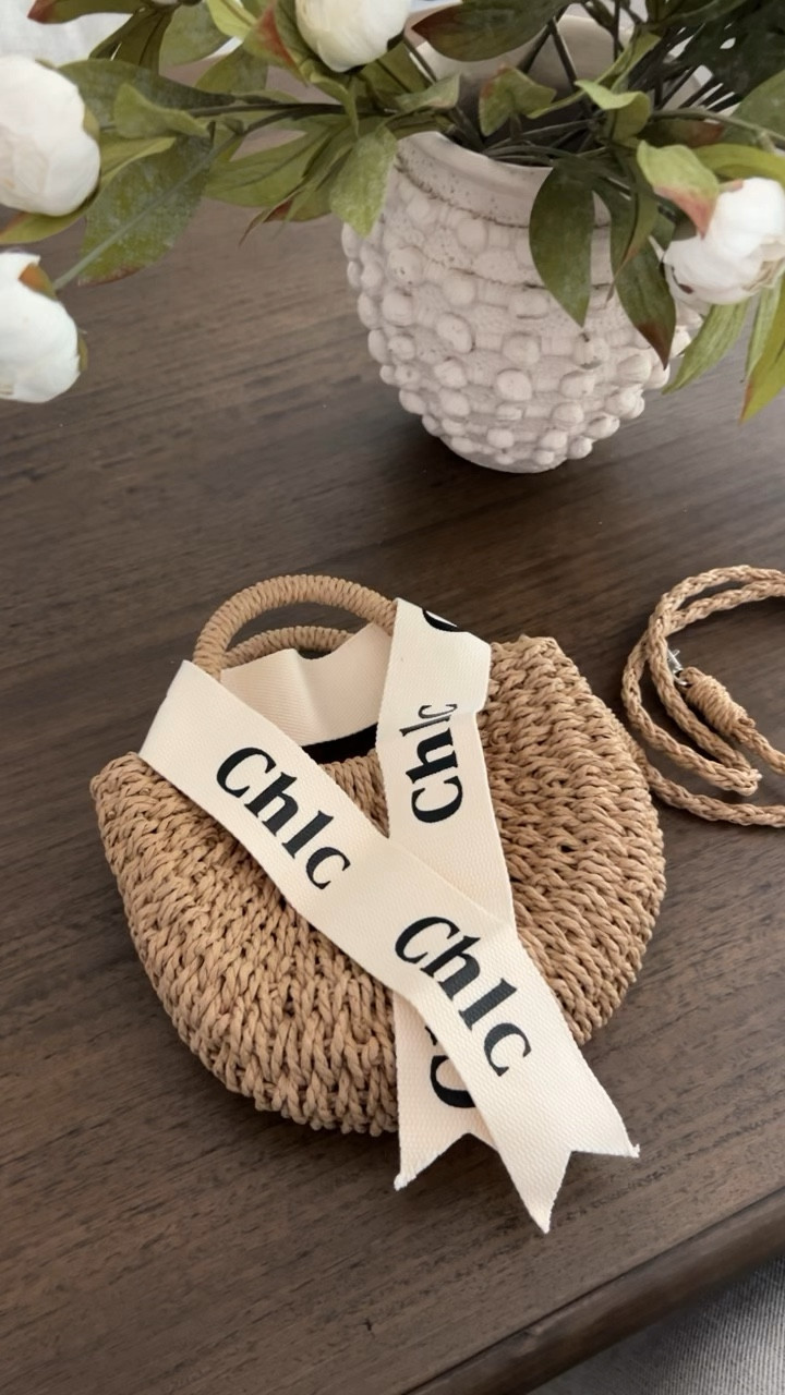 Designer look for less bag! Perfect for our girls trip to Charleston! Only $23! 

Amazon bag, chlc bag, designer look for less purse

#LTKFindsUnder50 #LTKStyleTip #LTKVideo