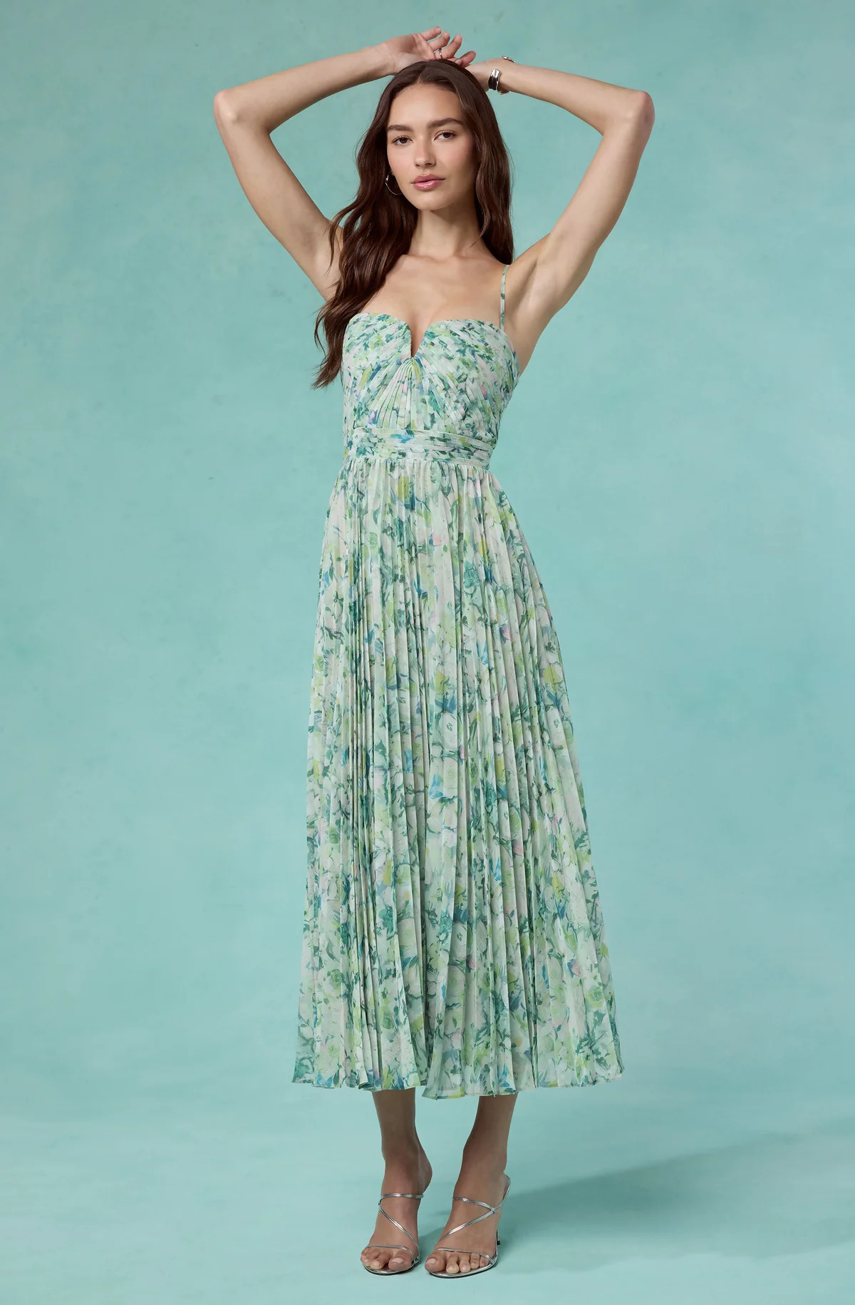 Bayley Pleated Floral Maxi Dress - Green floral / XS | ASTR The Label (US)