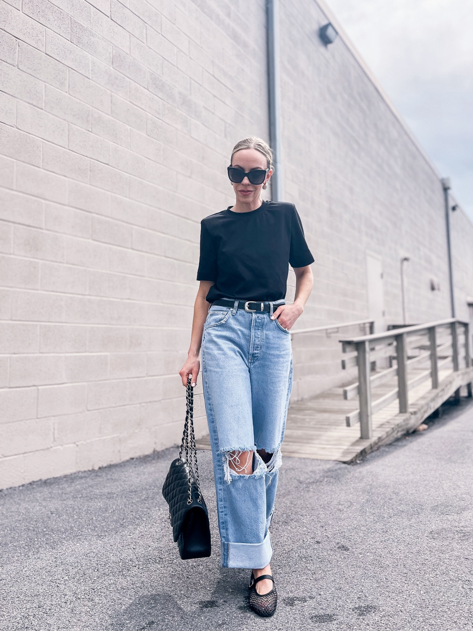 Shoulder pad tee, Citizens of Humanity Ayla baggy jeans, distressed denim, mesh ballet flats, ballerina shoes, Madewell leather belt

#LTKShoeCrush #LTKxMadewell #LTKSaleAlert