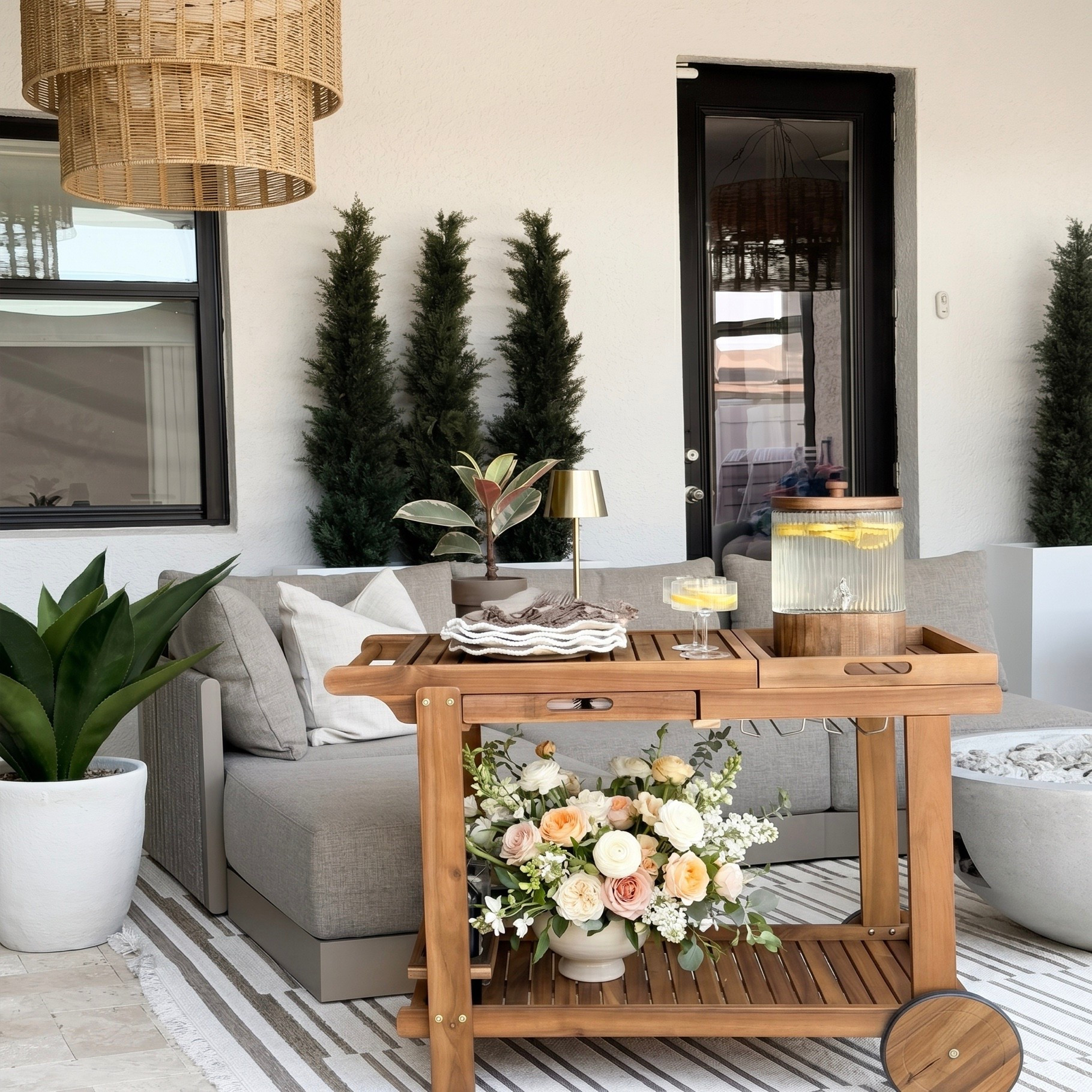 #ad  The only Mother’s Day plans I want 👌🏼Everything linked for easy outdoor hosting

@Wayfair  #WayfairPartner #Wayfair 


#LTKHome #LTKSaleAlert #LTKMothersDay