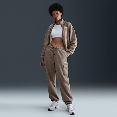Nike Sportswear Club FleeceWomen's Mid-Rise Oversized Cargo Sweatpants | Nike (US)