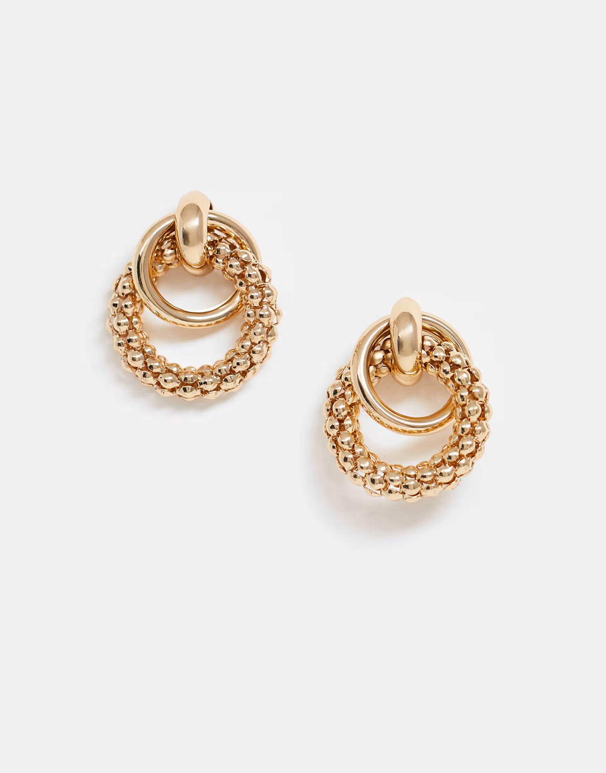 ASOS DESIGN – Hängeohrringe in Gold mit strukturiertem Gliederkettendesign | ASOS (Global)