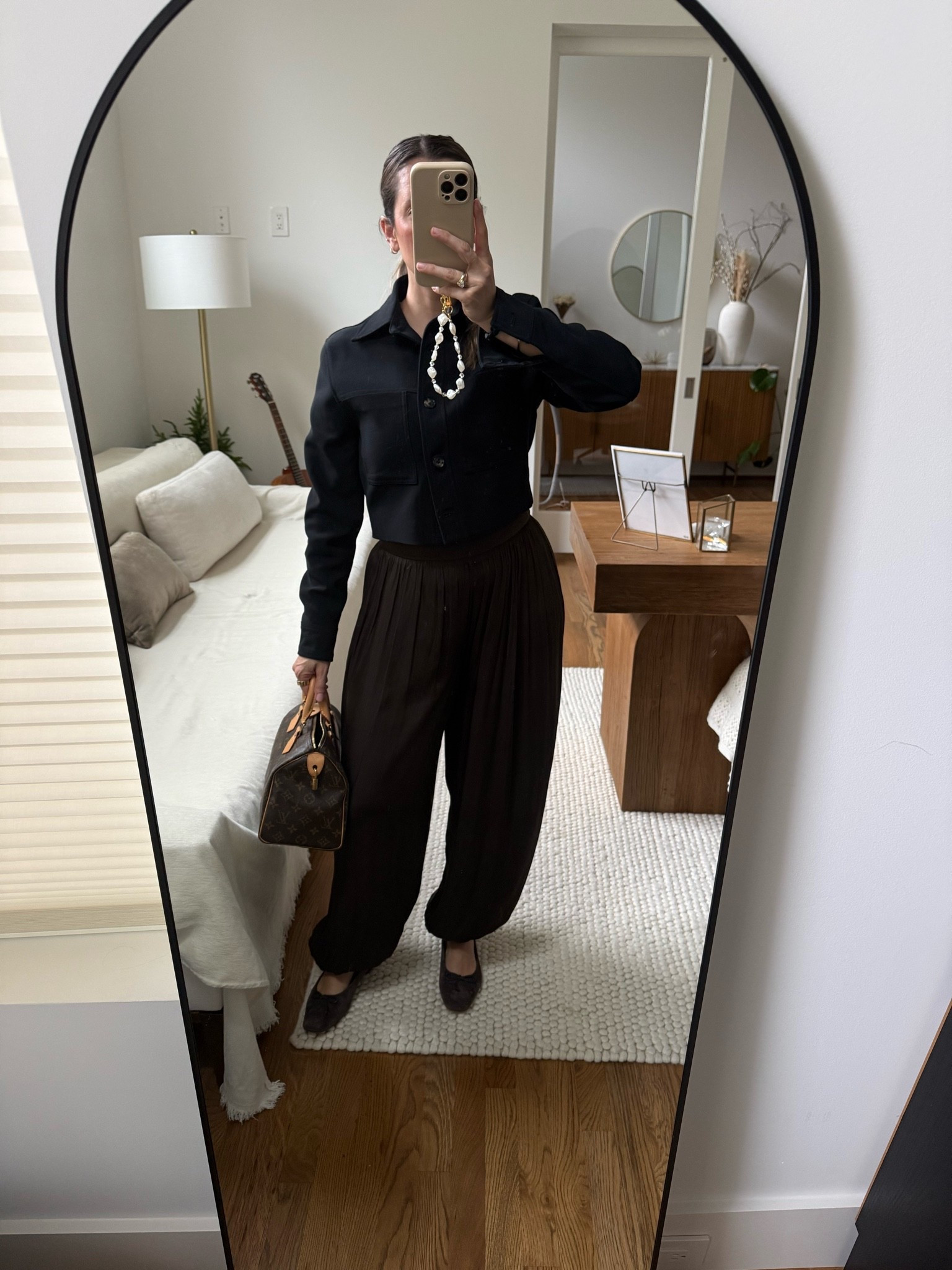 What I wore to the office today - love the balloon pants and they are so easy to style! For the weekend I would wear them with a basic tank top, strappy sandals and either a pendant necklace or scarf tied around the waist

#LTKootd #LTKgrwm #LTKmomlife