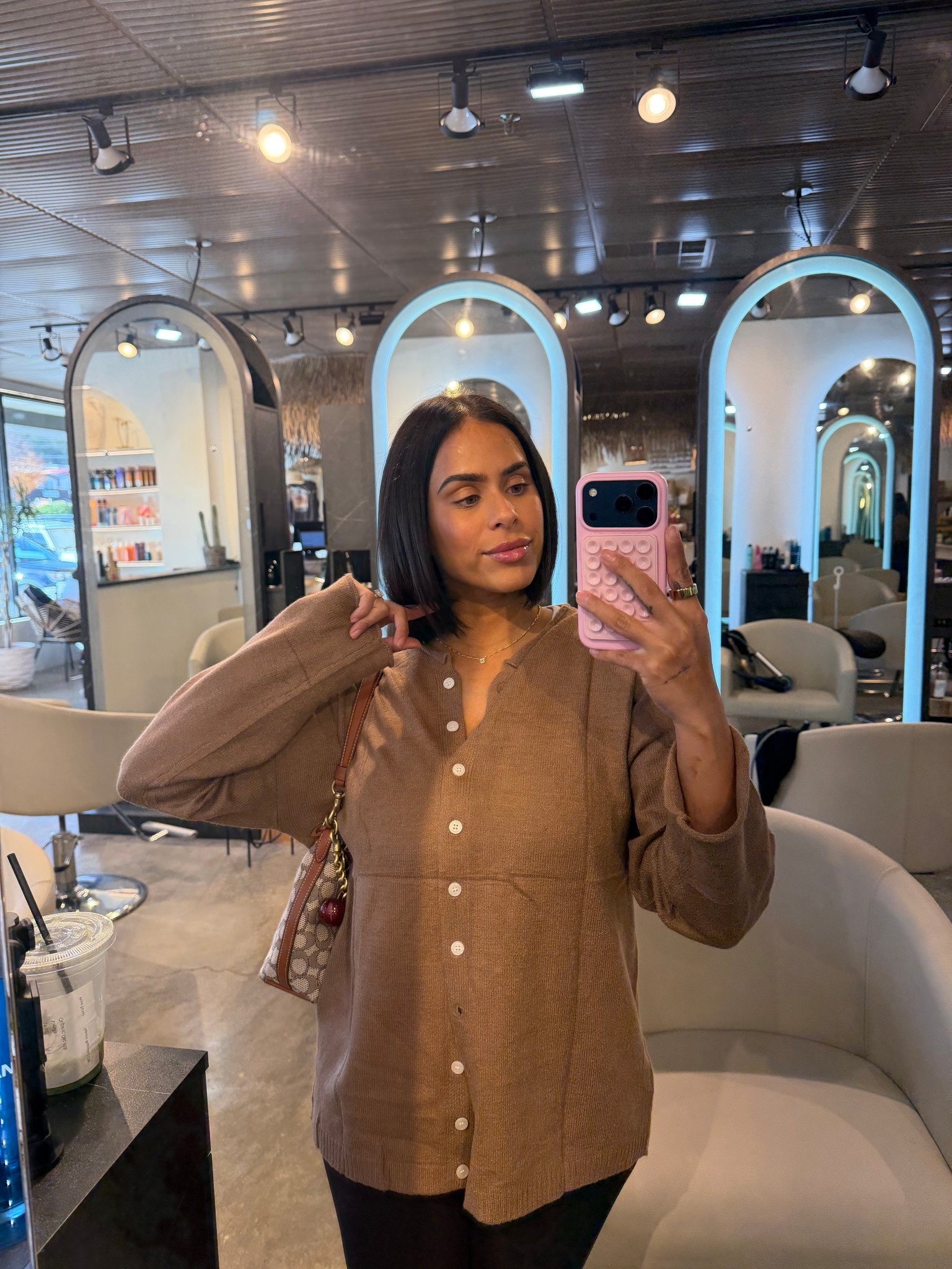 Cozy sweaters and amazing basics 

#LTKStyleTip