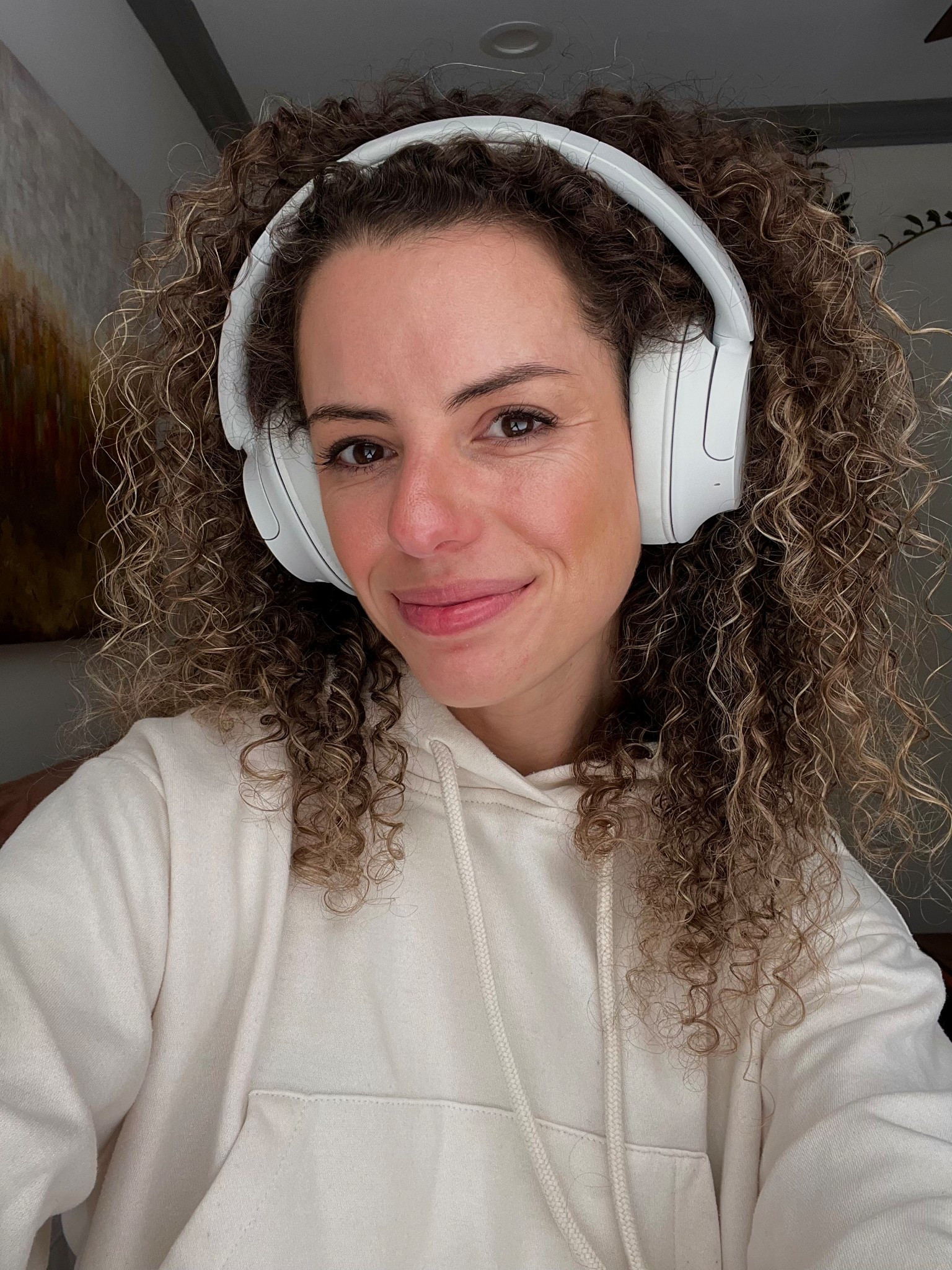 Taking audiobook recs!! 📚🎧

I finished “Funny Story” by Emily Henry and absolutely adored the story, characters, and narrator. Kinda biased and leaning towards staying the the Emily Henry universe but open to any suggestions!! 

Also everything in this photo from hair products to headphones are linked in my LTK 💕