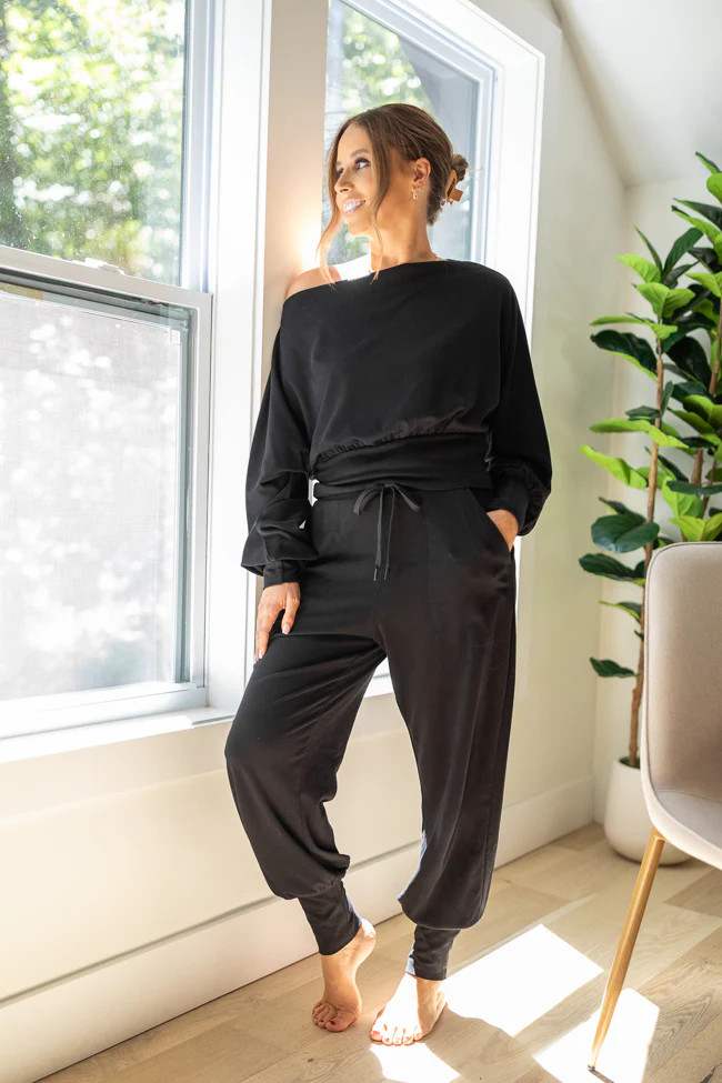 Sarah Black Jogger Emily Fauver X Pink Lily | Pink Lily