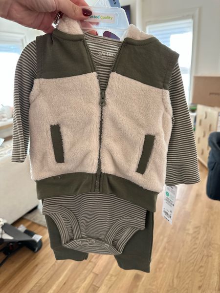 How cute and cozy is this baby outfit from Walmart?! You can easily mix and match these pieces. 

#LTKfindsunder50 #LTKkids #LTKSeasonal