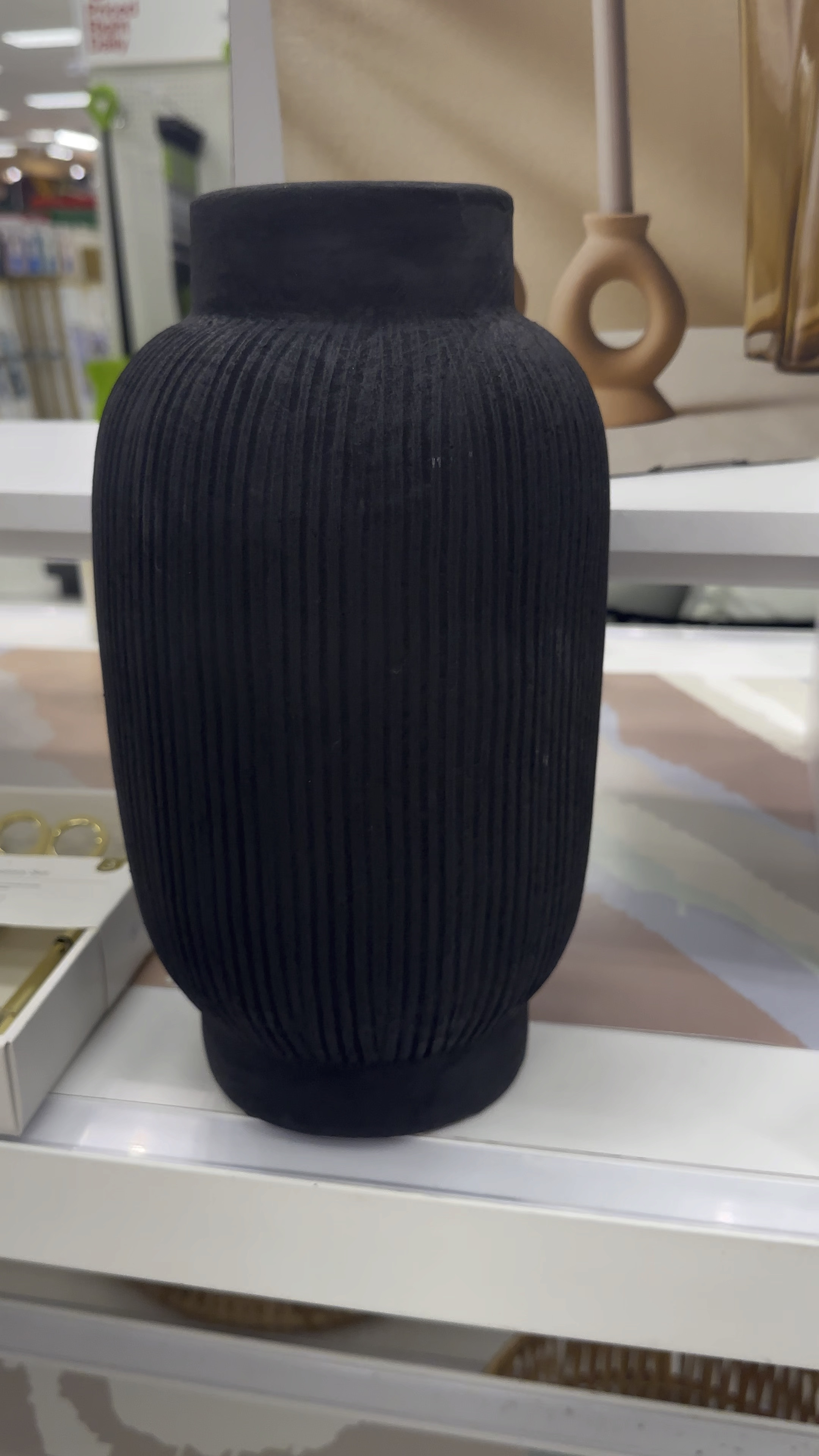 Vase

#LTKVideo #LTKhome