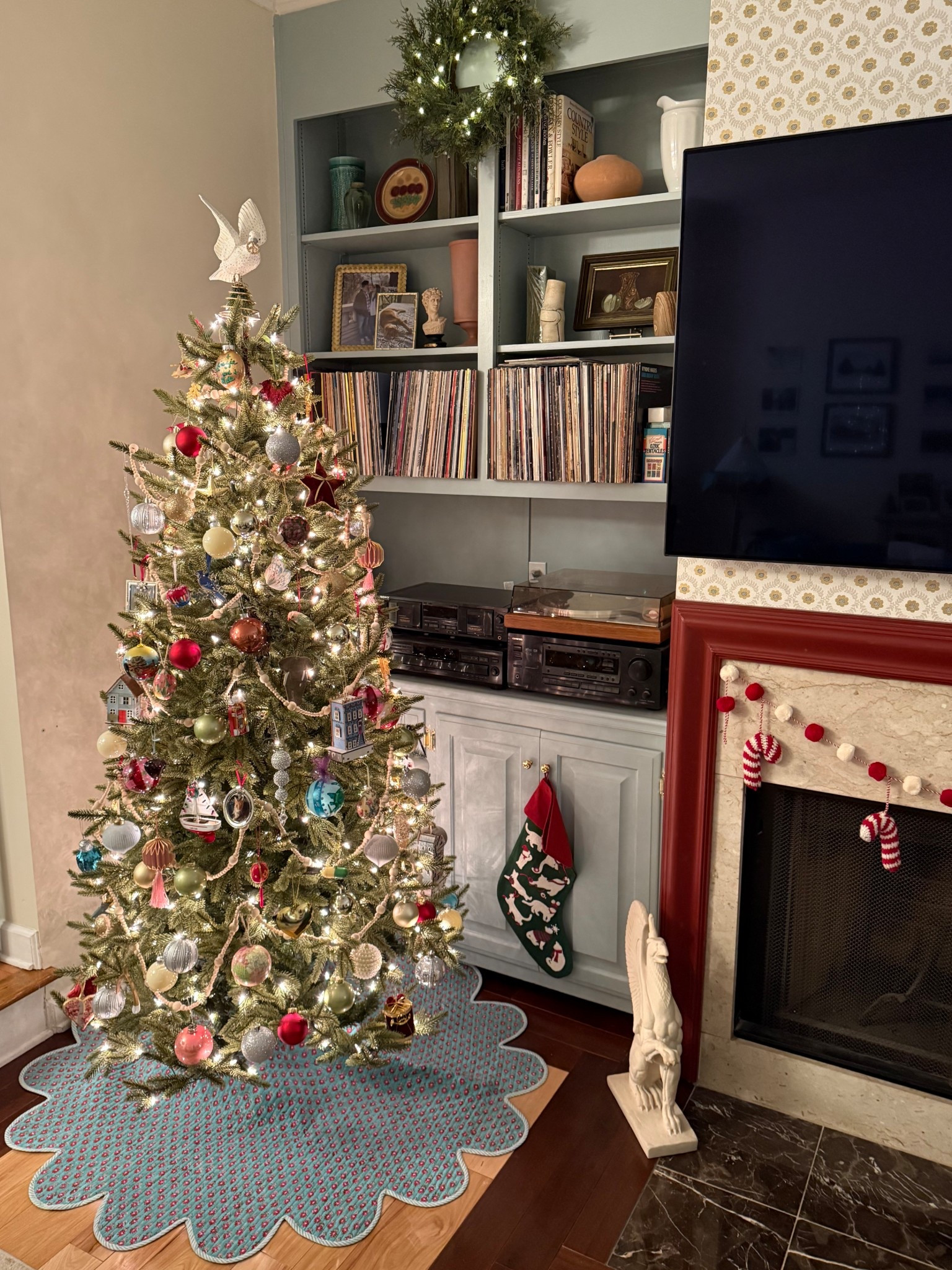 It’s starting to get pretty merry around here 🎄💕

#christmastree #balsamhill #christmasdecor #christmasornaments #treeskirt

#LTKSeasonal #LTKHoliday #LTKHome