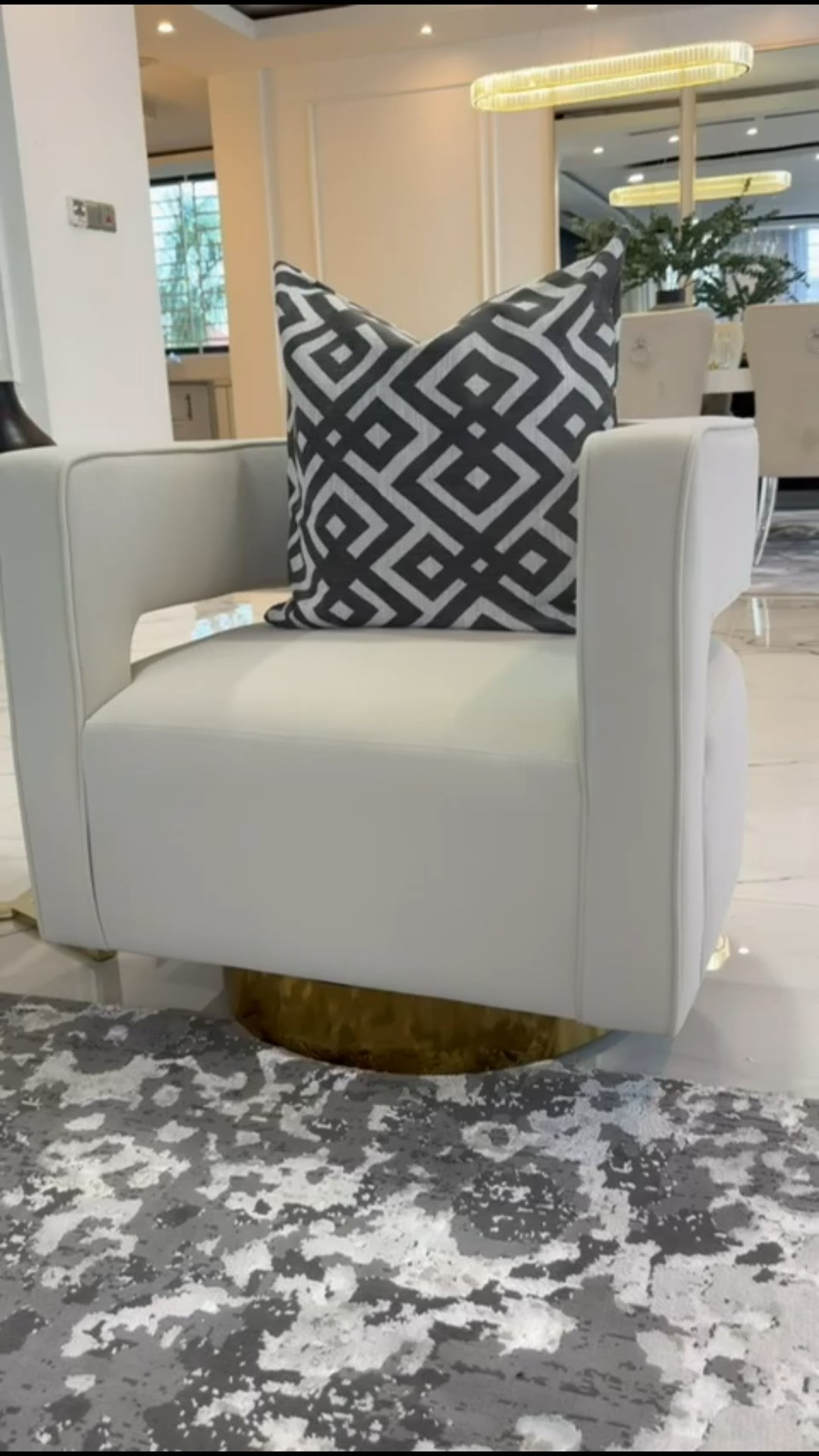 The perfect accent chairs to elevate your home decor

#LTKHome #LTKSaleAlert