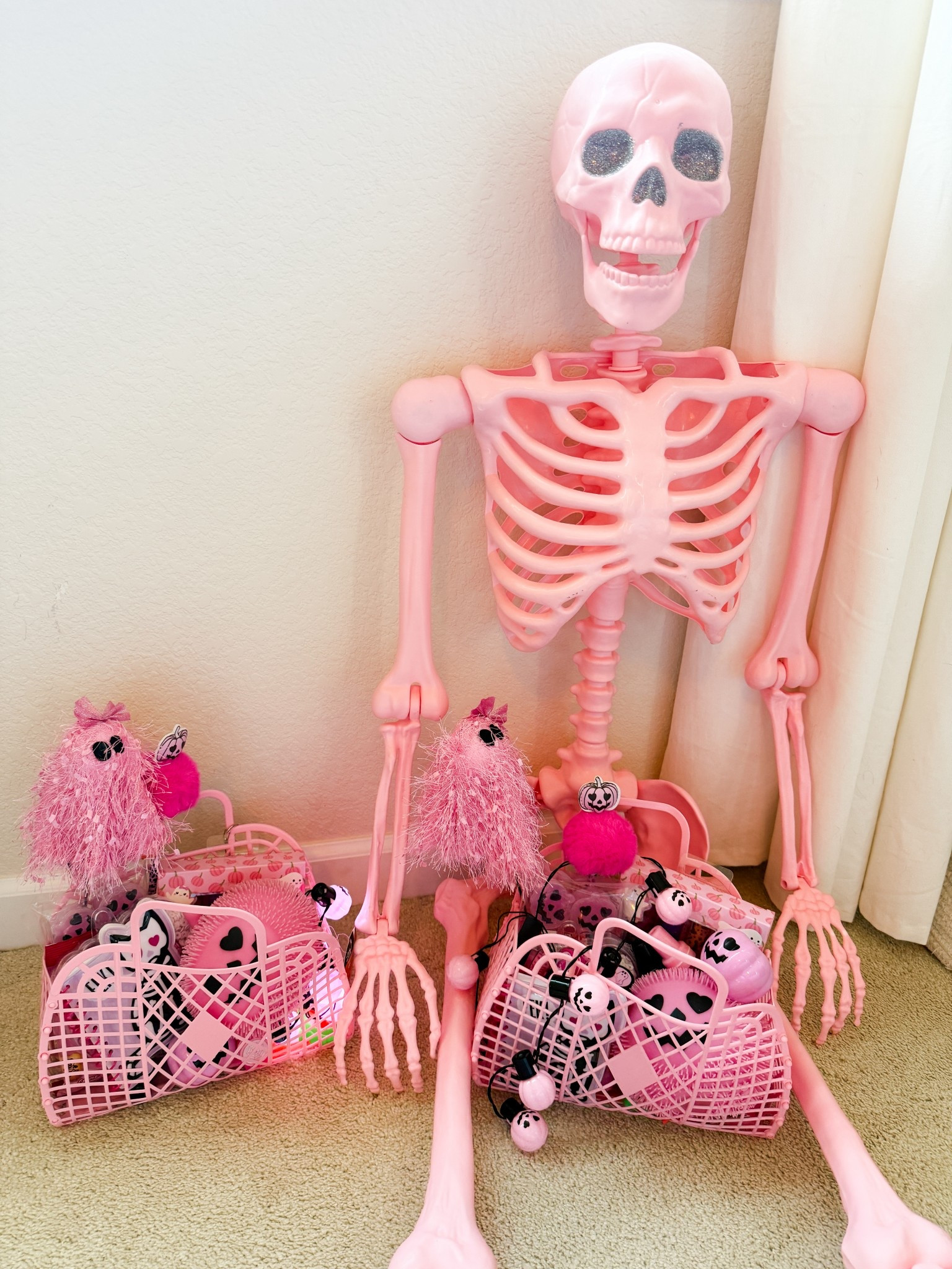 Pink Boo Baskets!

#boobaskets #pinkboobaskets #boobasketsfortweens #boobasketsforgirls #boobasketsforteens #spookybasket #pinkhalloween #pinkboobasket

#LTKSeasonal #LTKKids #LTKHalloween