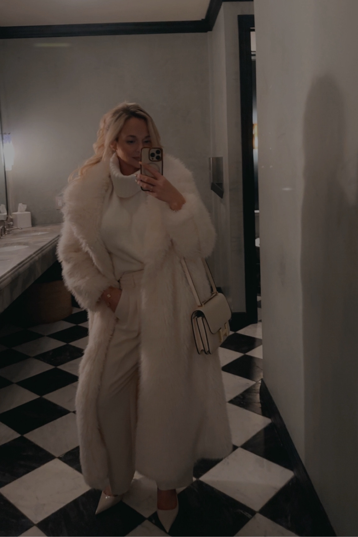 Winter White ✨ 
#nashville #white #hermes #blonde #fyp

#LTKFindsUnder100 #LTKSeasonal